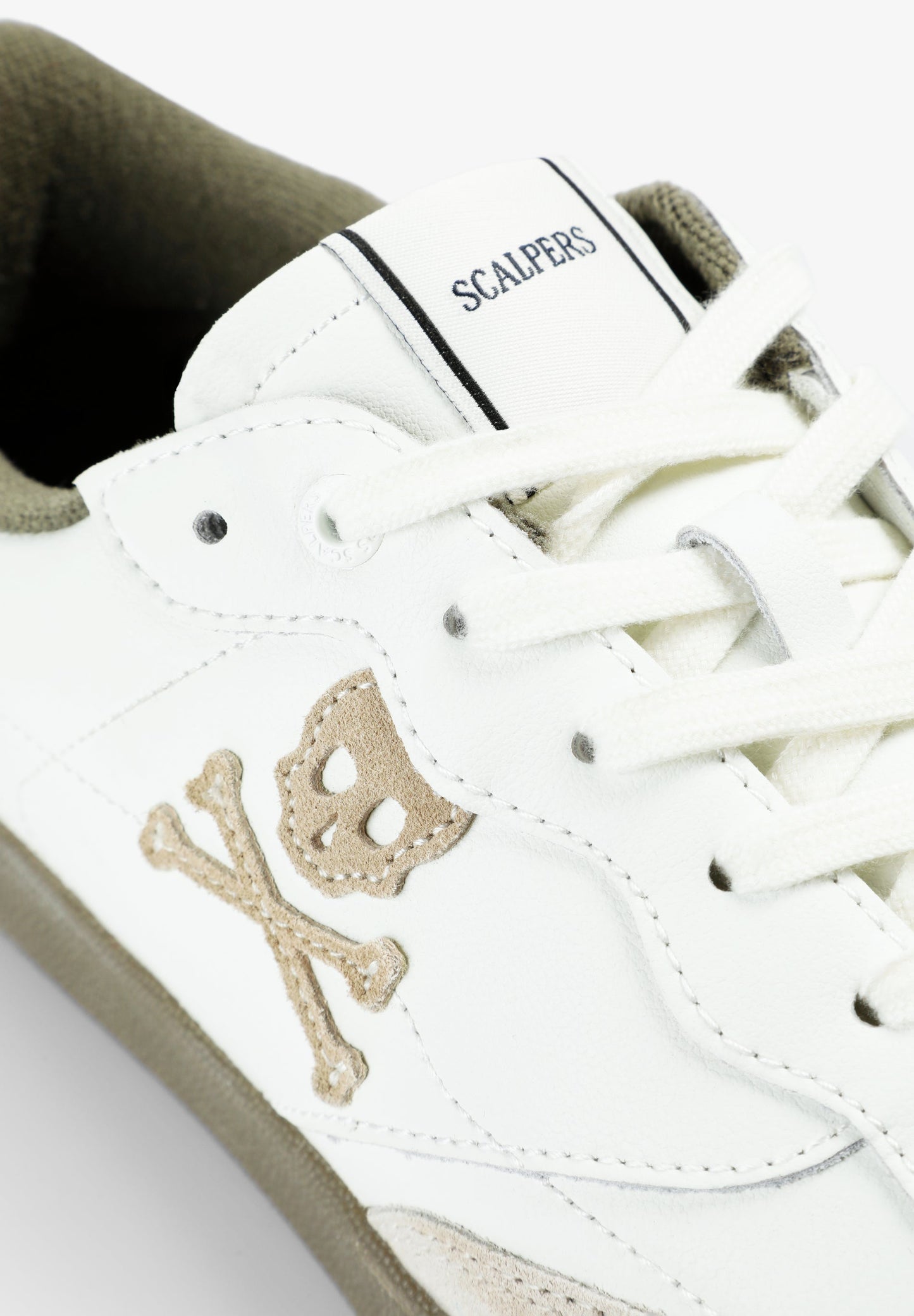 SNEAKERS DOODSKOP LEER