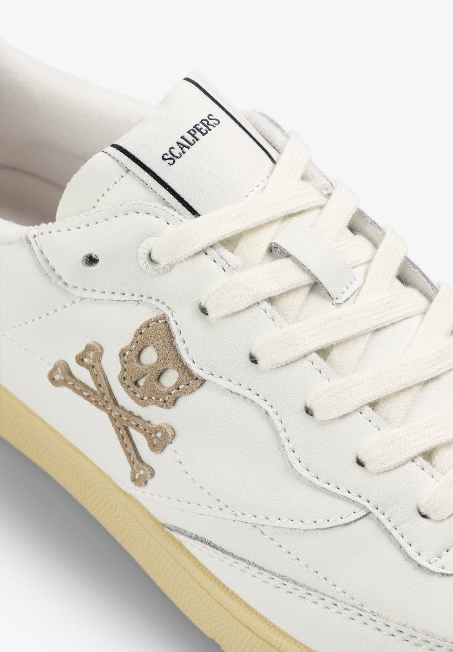 LEATHER SKULL SNEAKERS