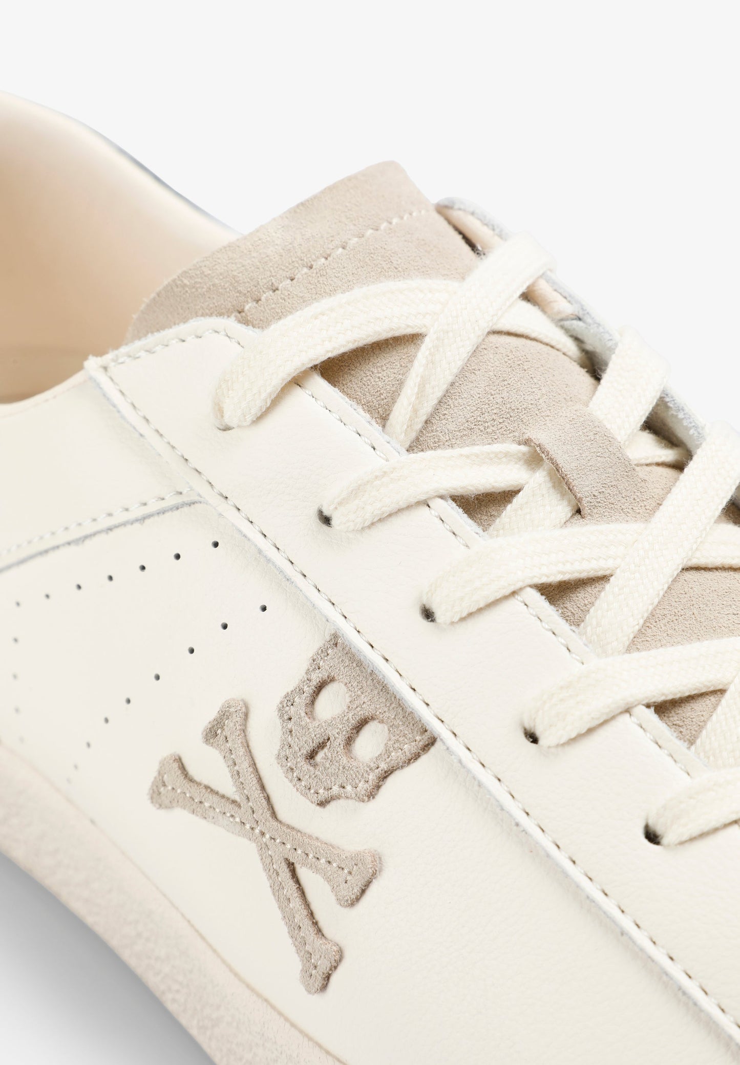 LEATHER SKULL SNEAKERS