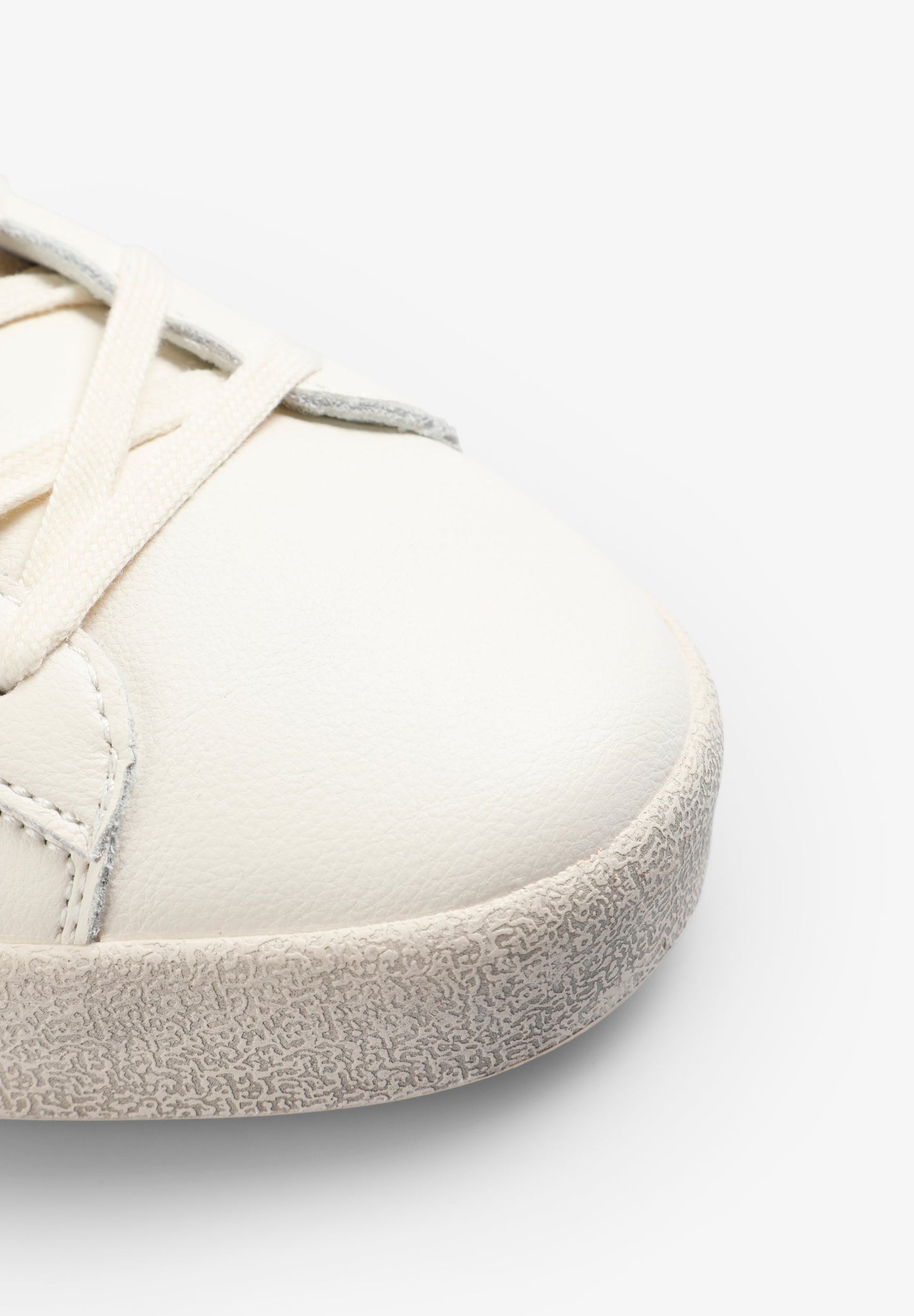 LEATHER SKULL SNEAKERS