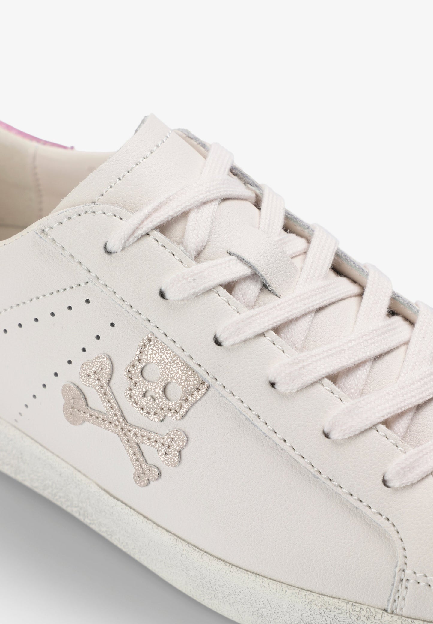 BASKETS CUIR CONTRASTANT