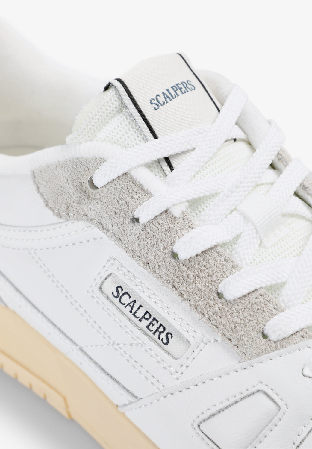 SNEAKERS CALAVERA PIEL - Scalpers