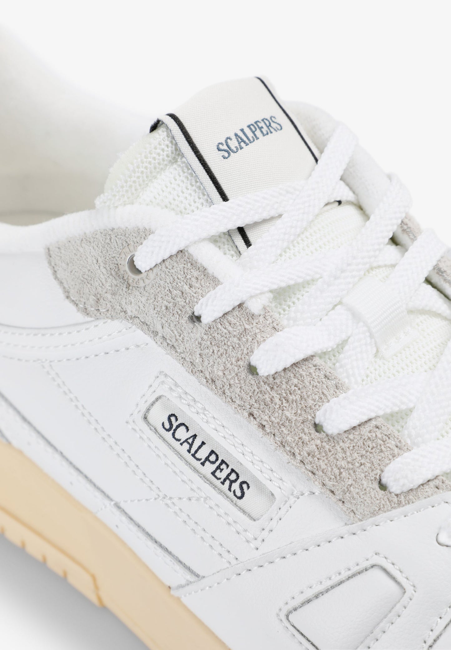 SNEAKERS DOODSKOP LEER