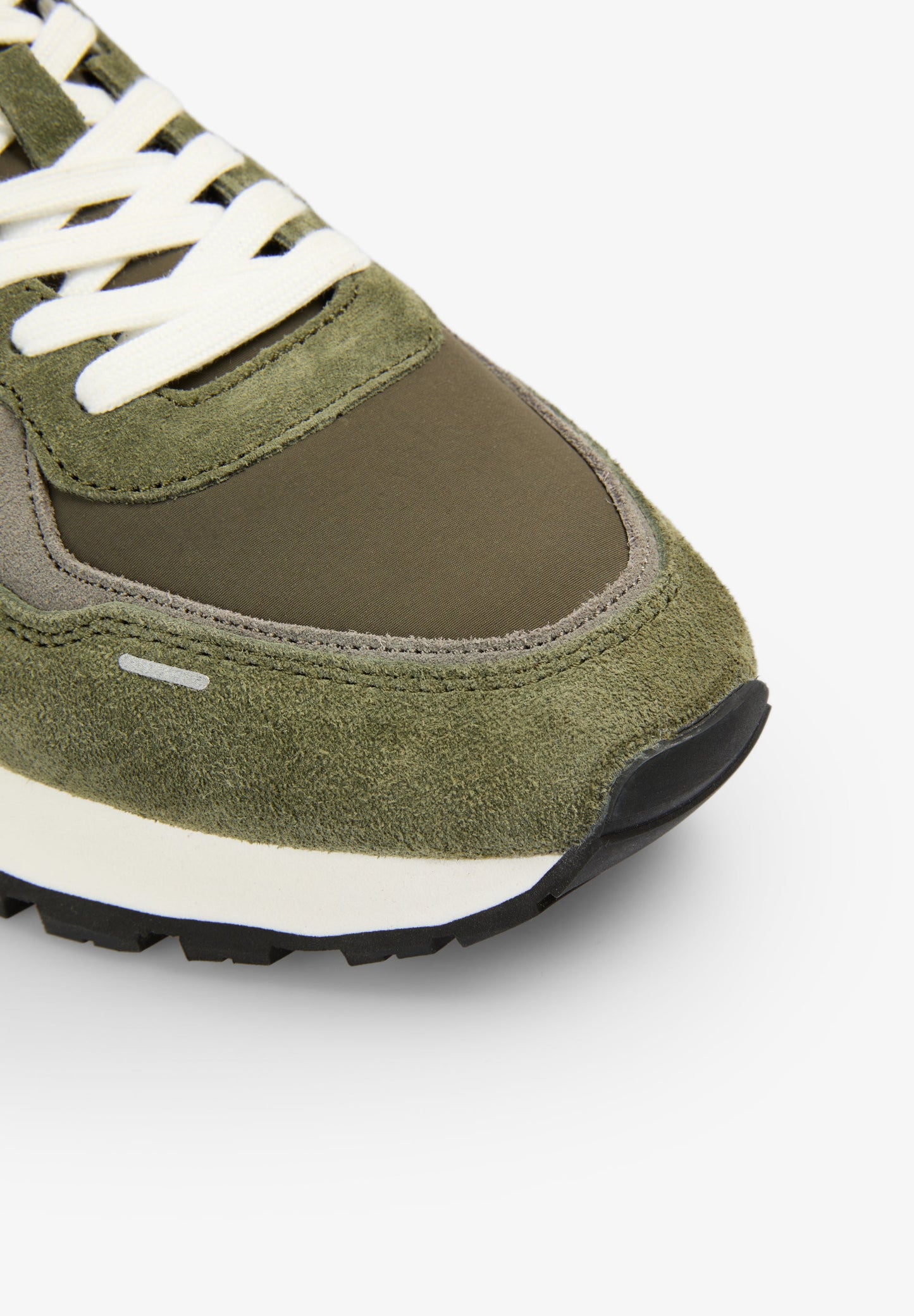 CONTRAST SKULL SPLIT SUEDE SNEAKERS