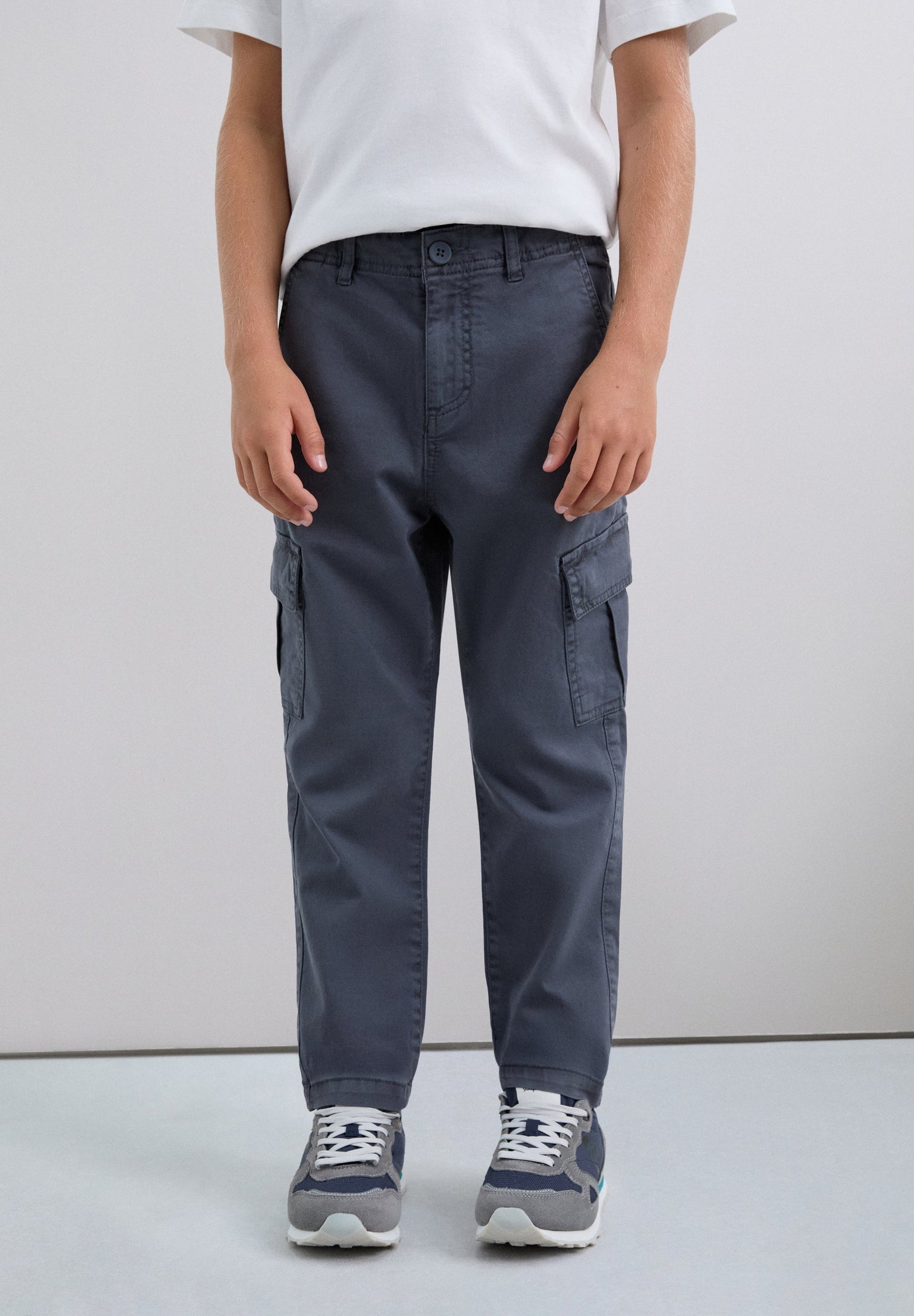 CARGO TROUSERS
