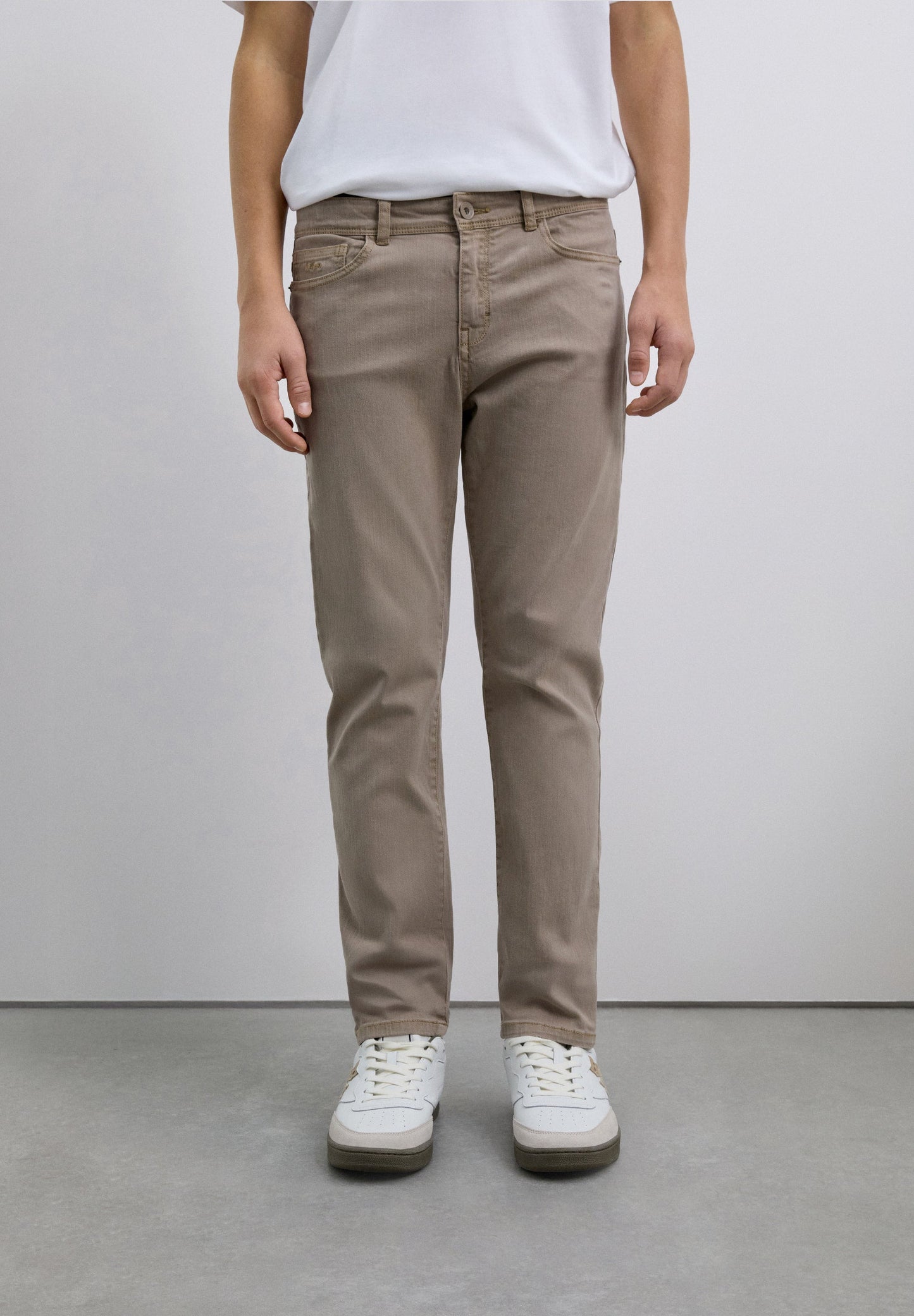 PANTALÓN CHINO BÁSICO