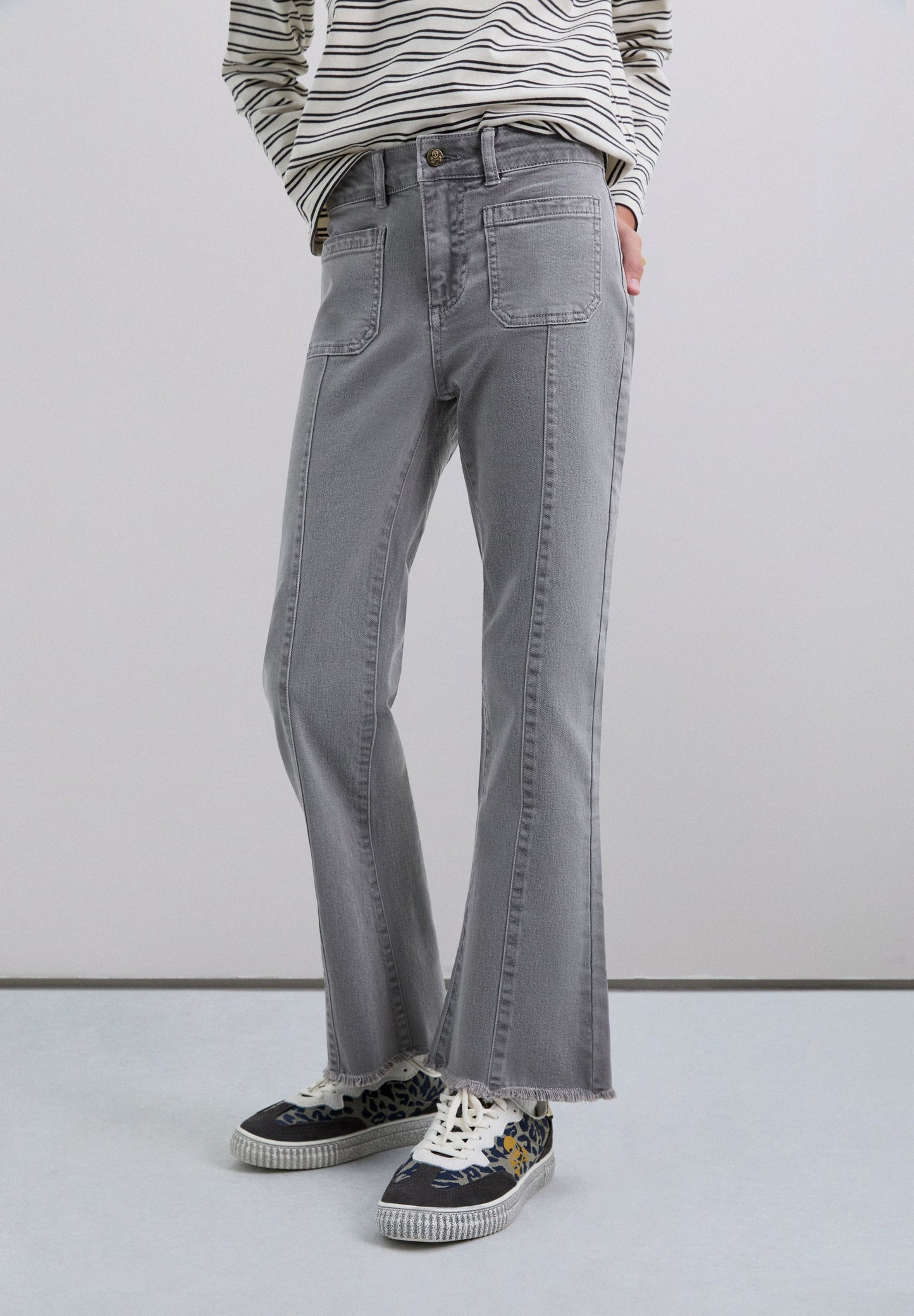 PANTALÓN FLARE FLECOS
