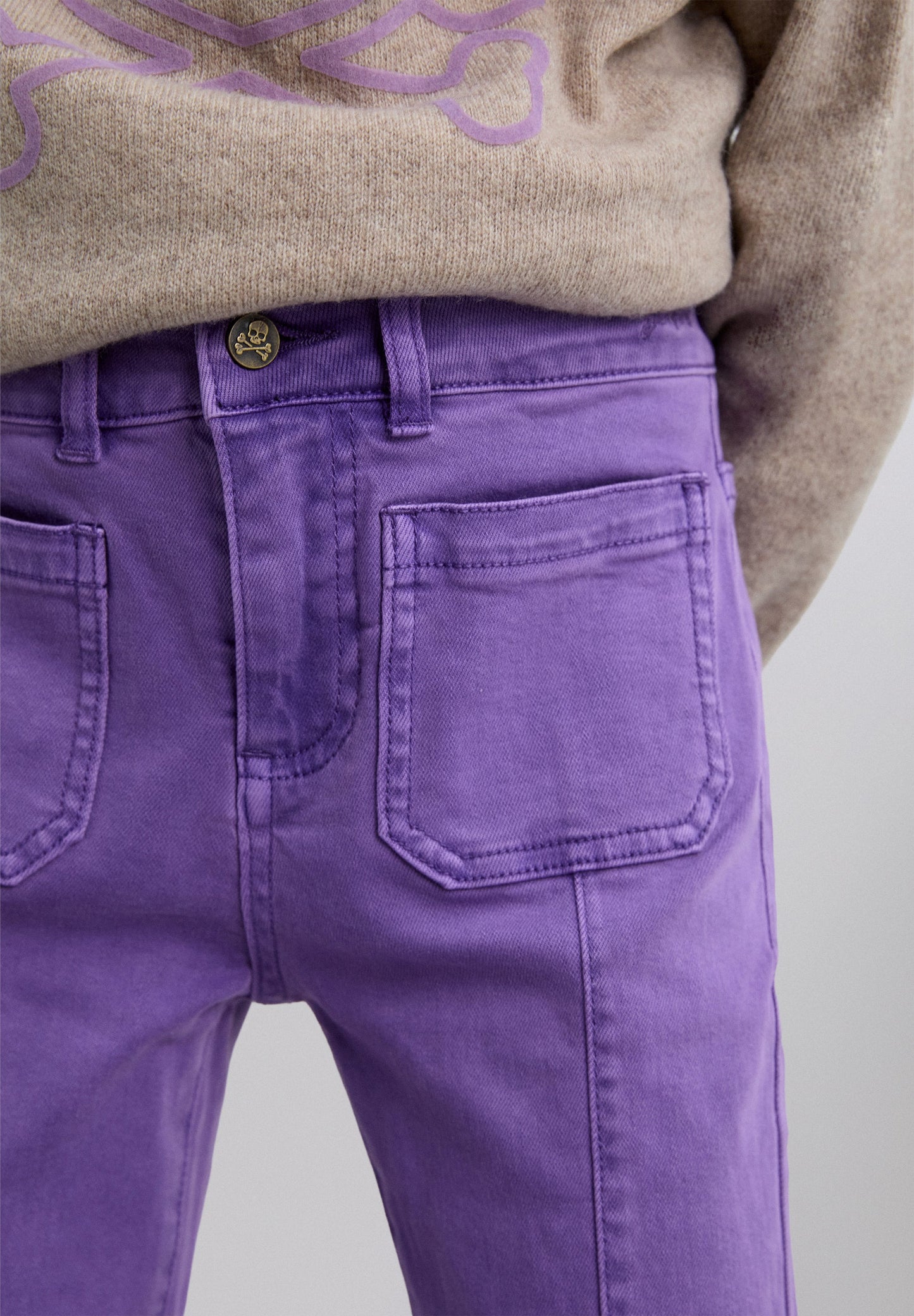 PANTALÓN FLARE FLECOS