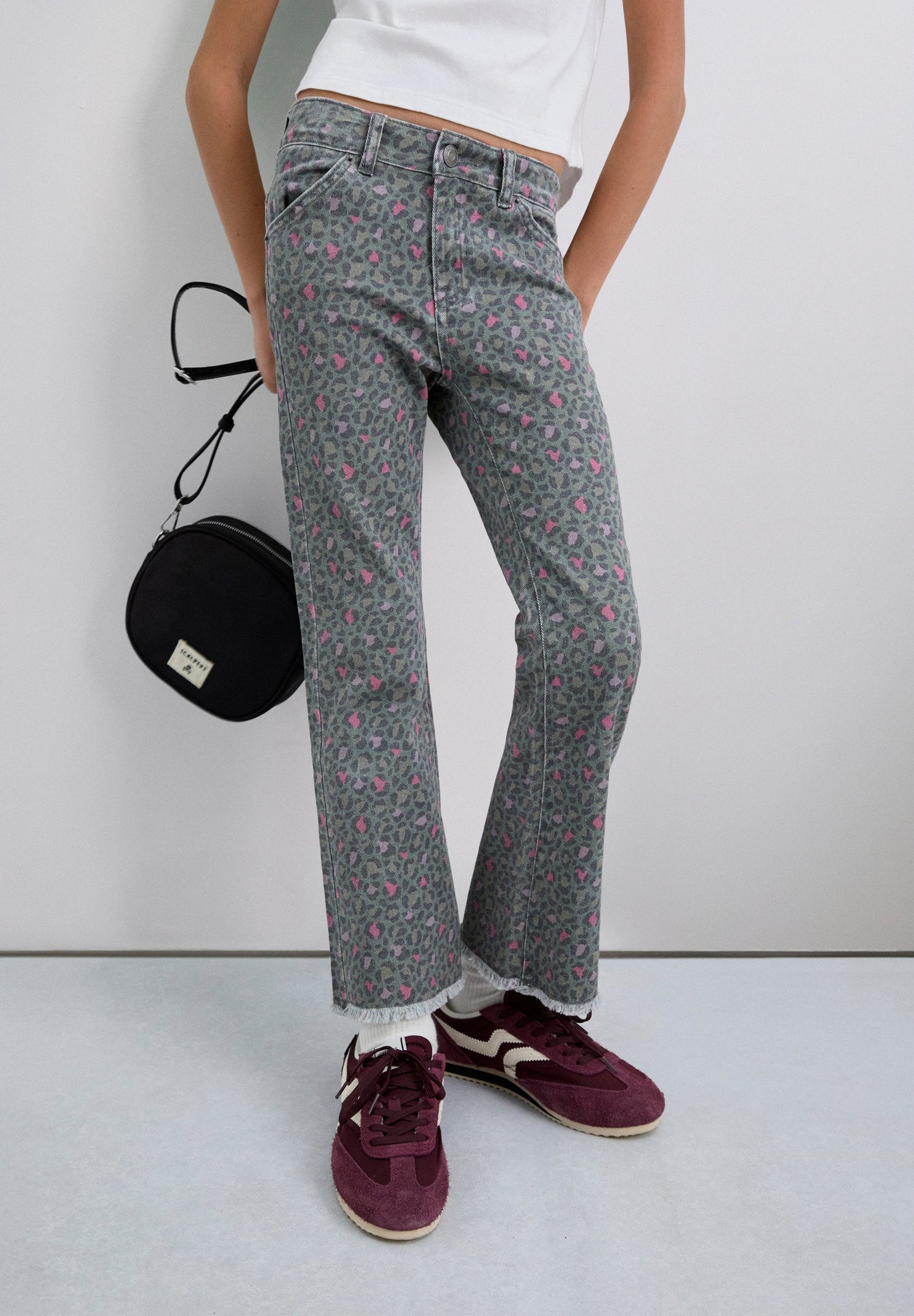 PANTALÓN FLARE ESTAMPADO