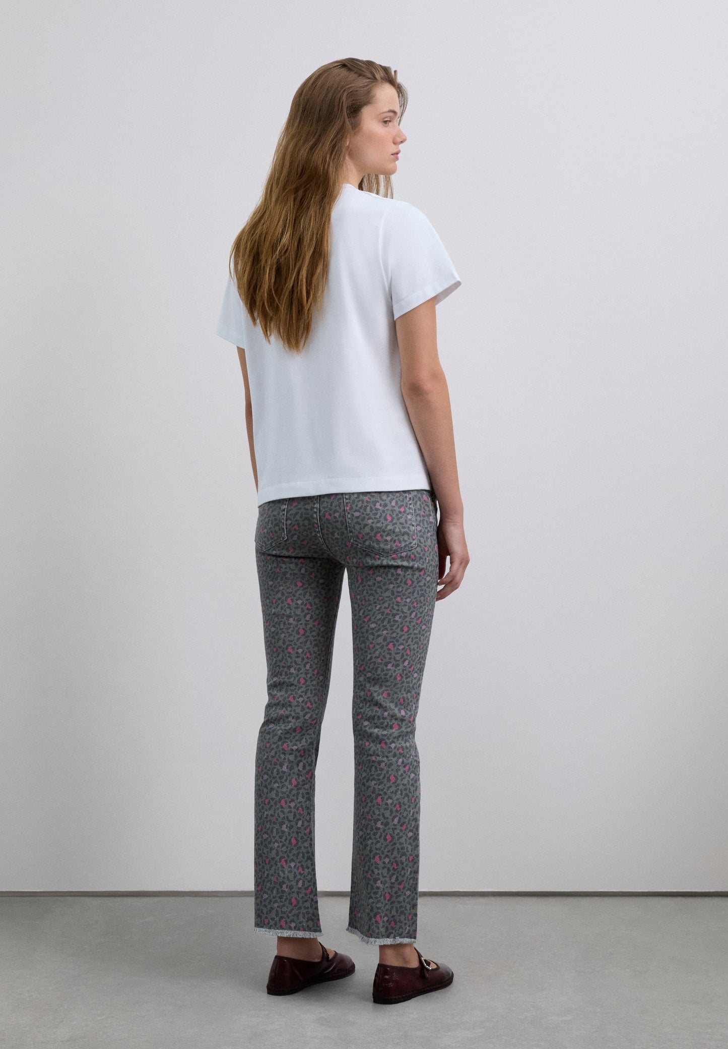 PANTALÓN FLARE ESTAMPADO