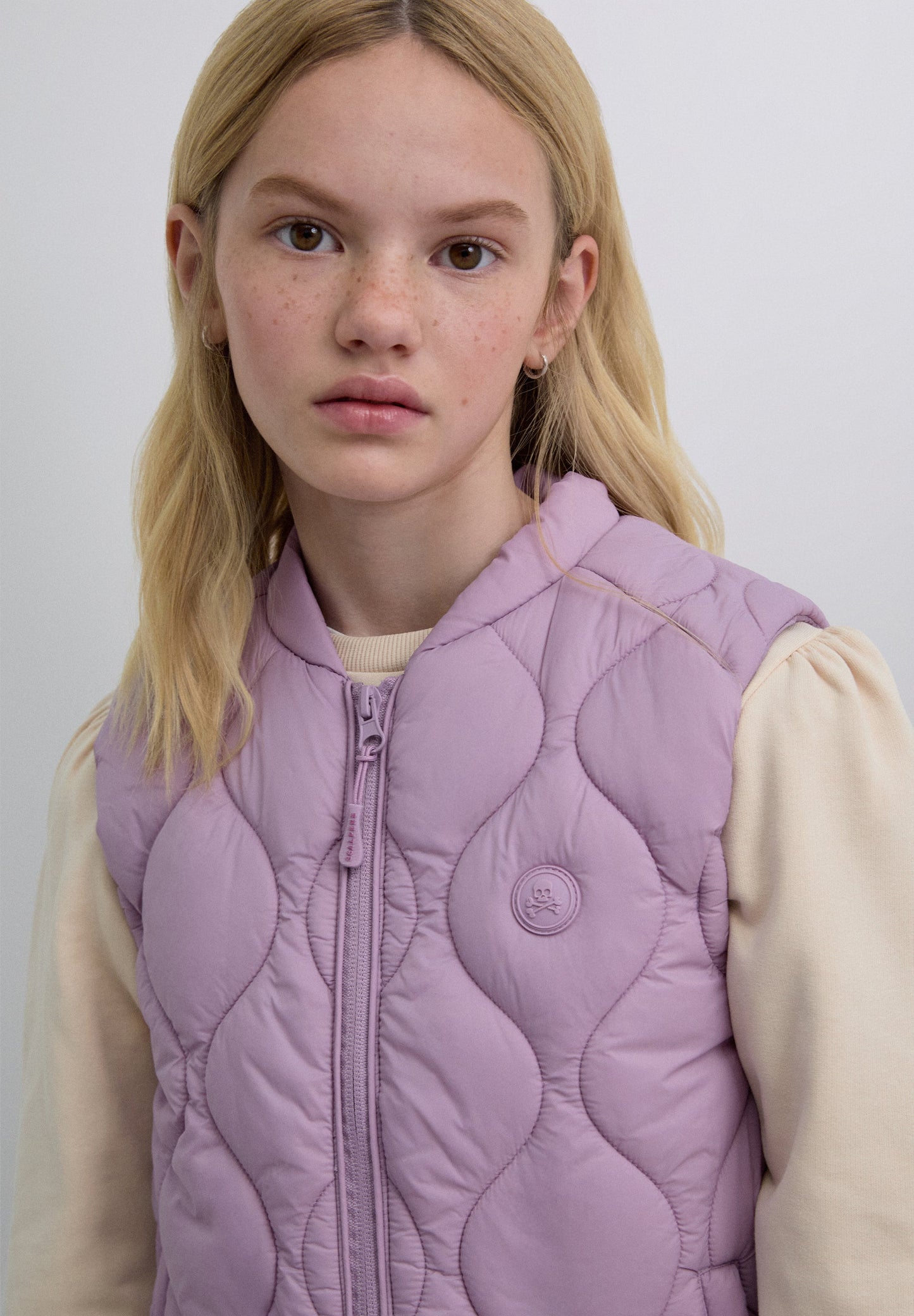 STEPPWESTE MIT TOTENKOPF