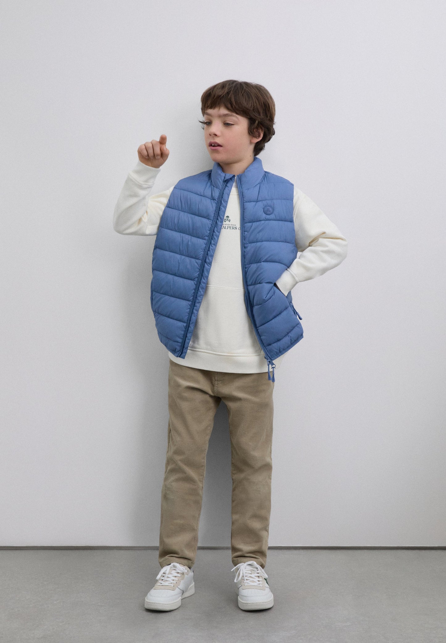 STEPPWESTE MIT TOTENKOPF