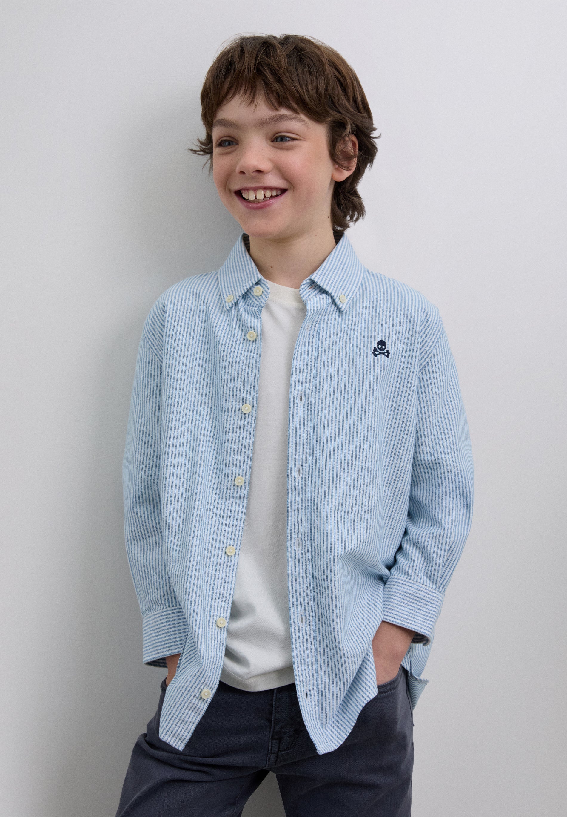 HEMD MIT STREIFEN UND TOTENKOPF