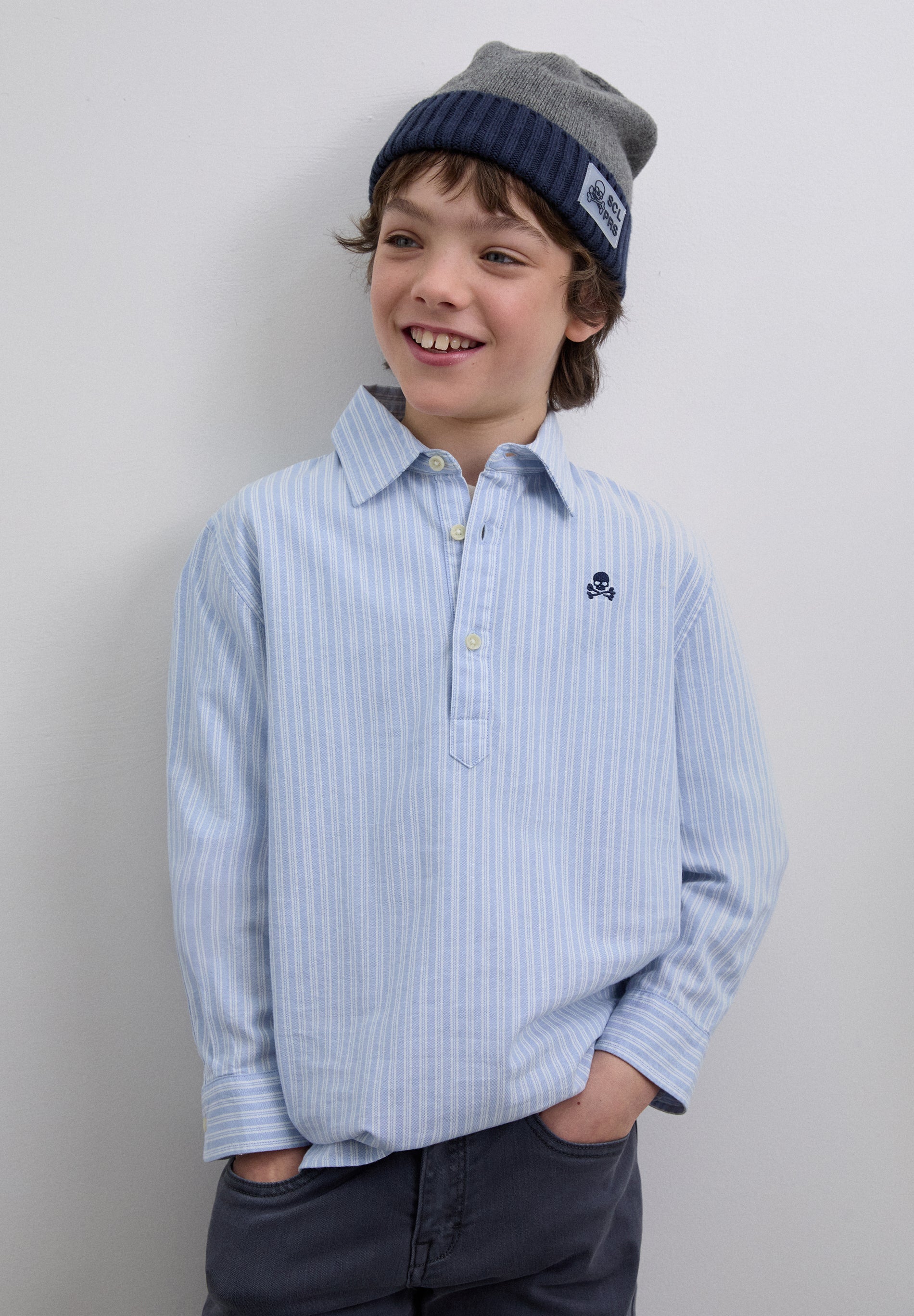 POLOHEMD MIT STREIFEN UND TOTENKOPF