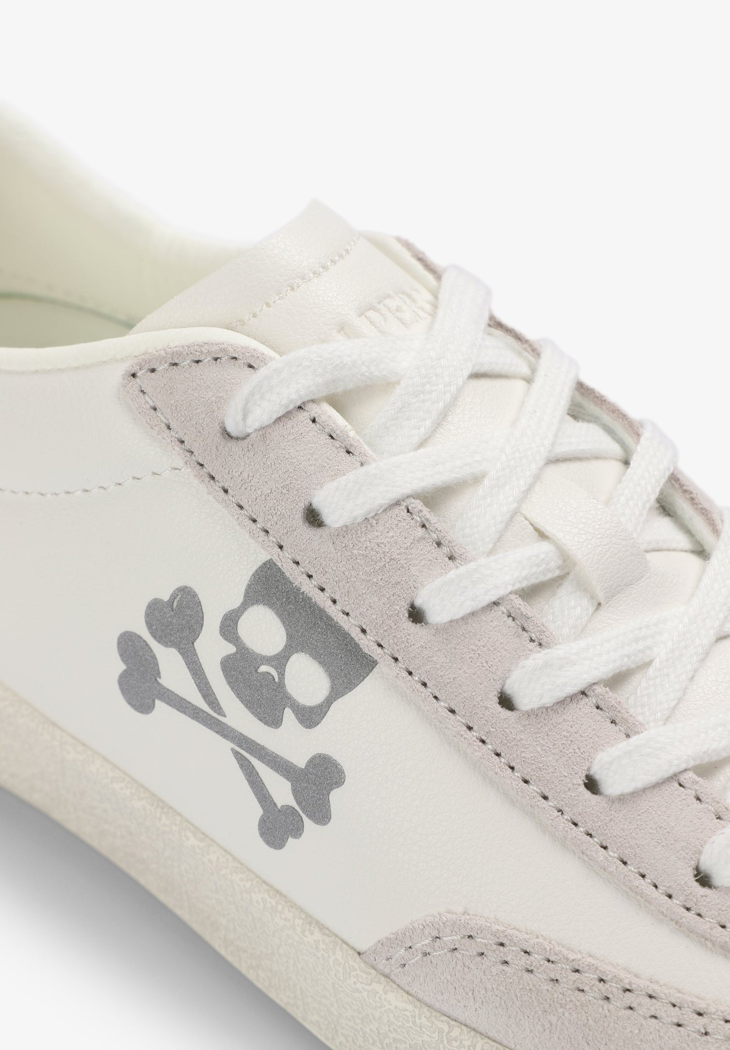 GLITTER SKULL SNEAKERS