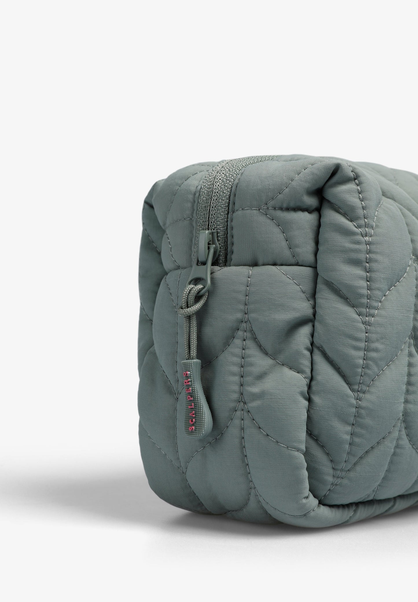 SCQUILTED CASE GIRLS