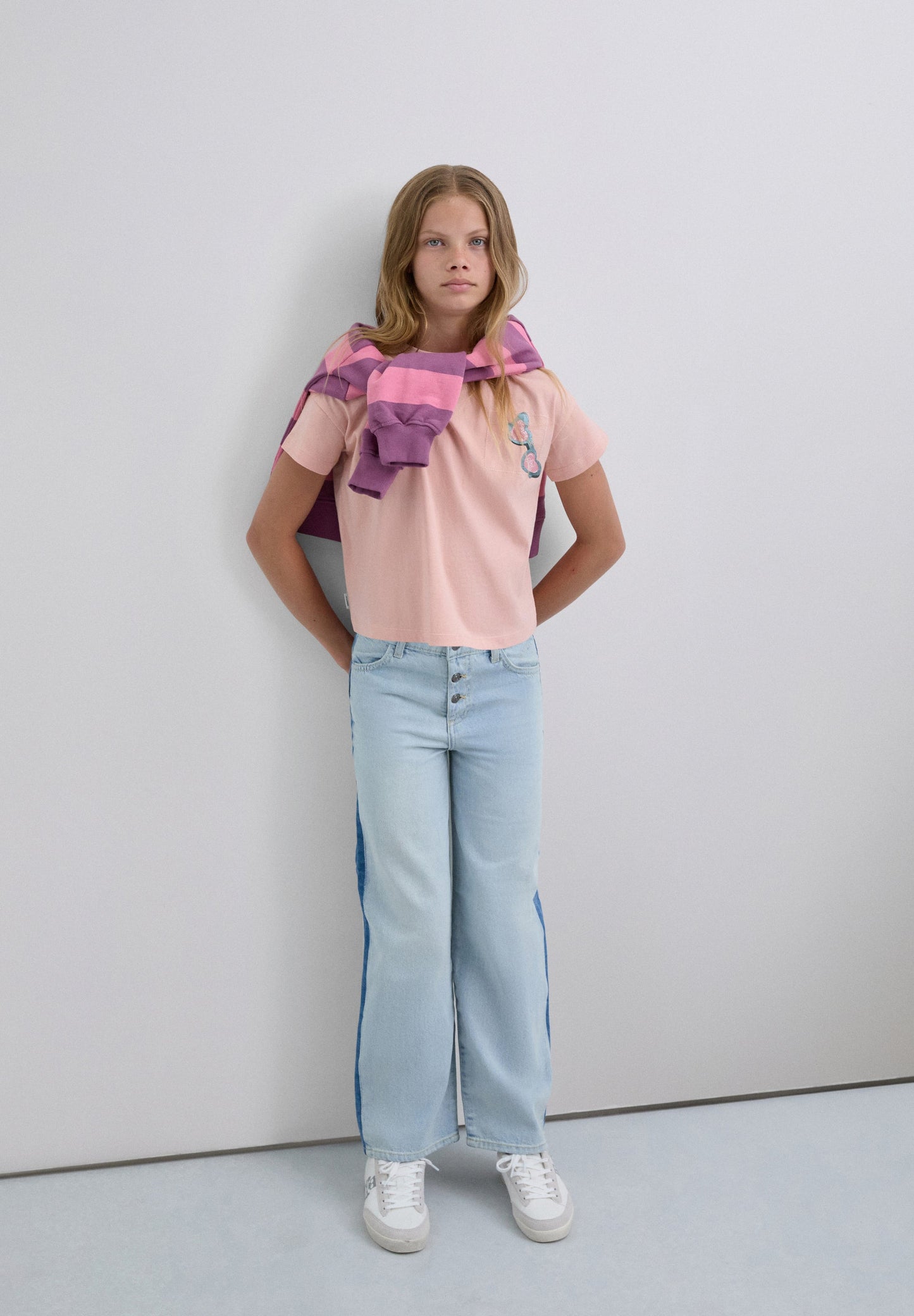 T-SHIRT IMPRIMÉ DANS LE DOS