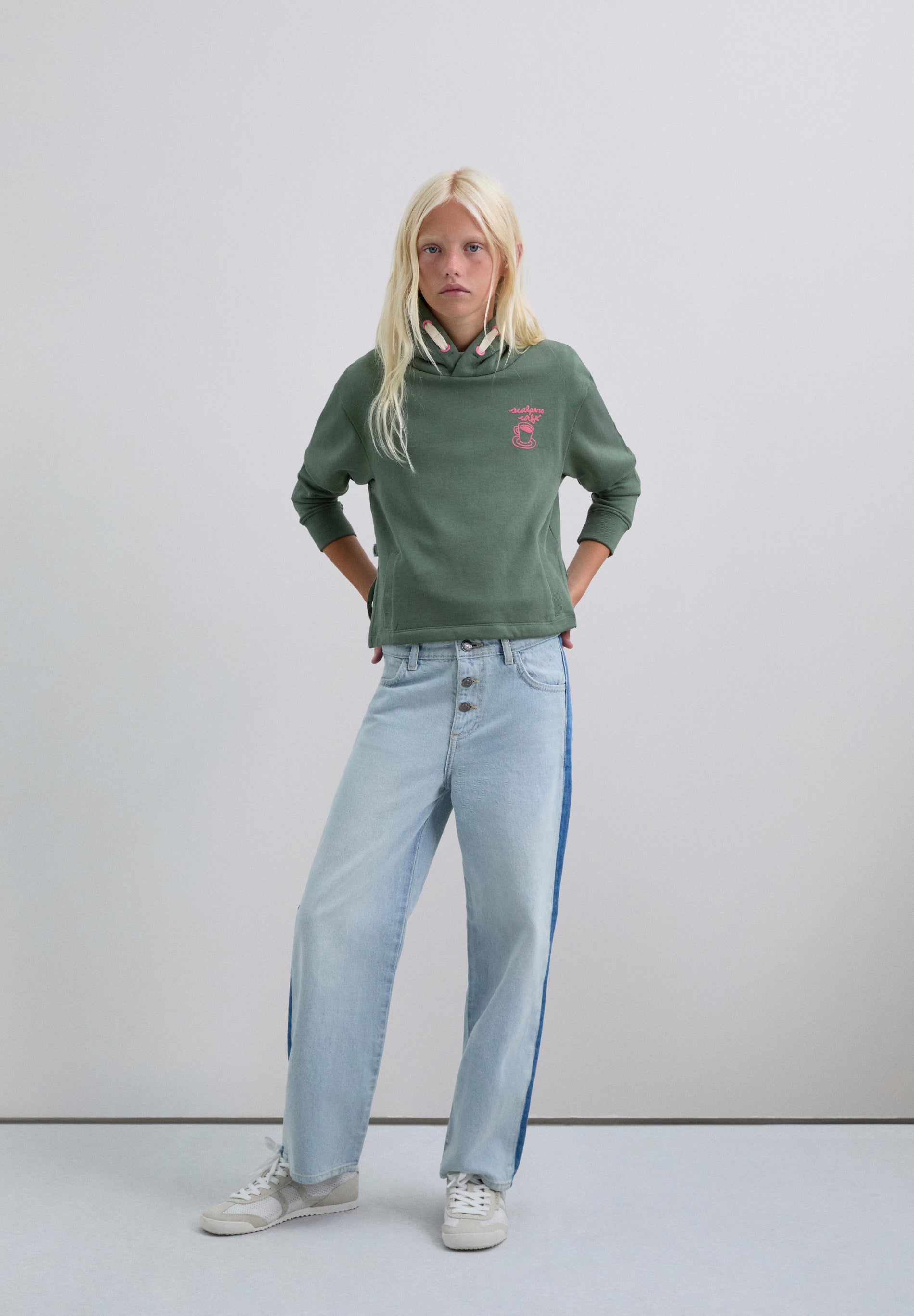 SWEAT CAPUCHE IMPRIMÉ