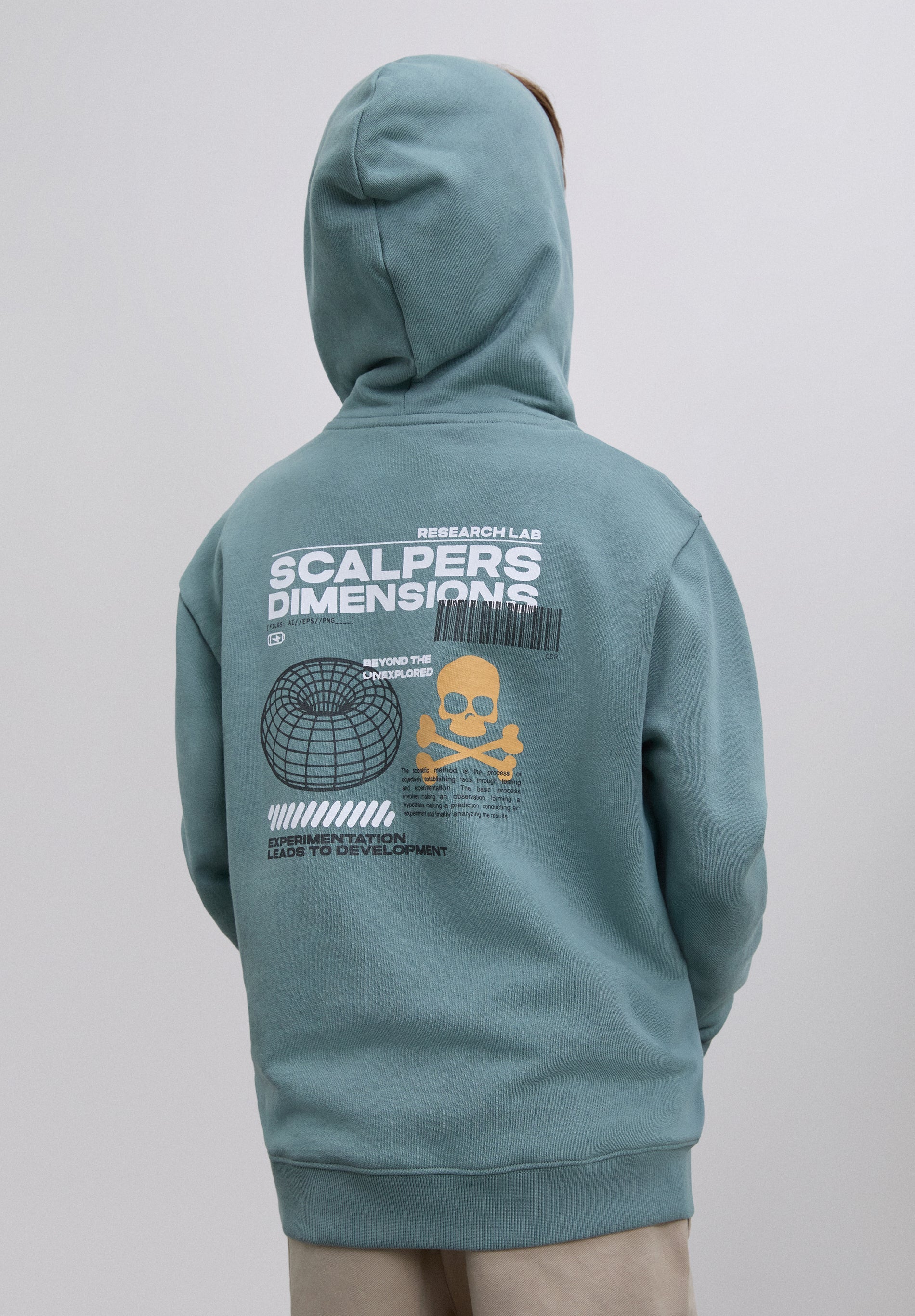 SWEAT CAPUCHE IMPRIMÉ