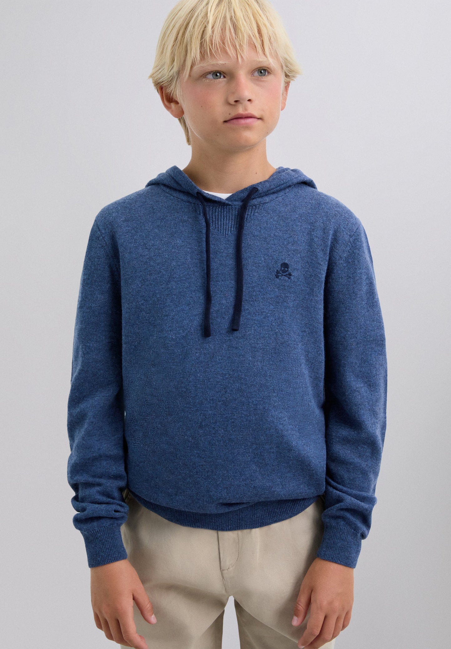 PULL LOGO CAPUCHE