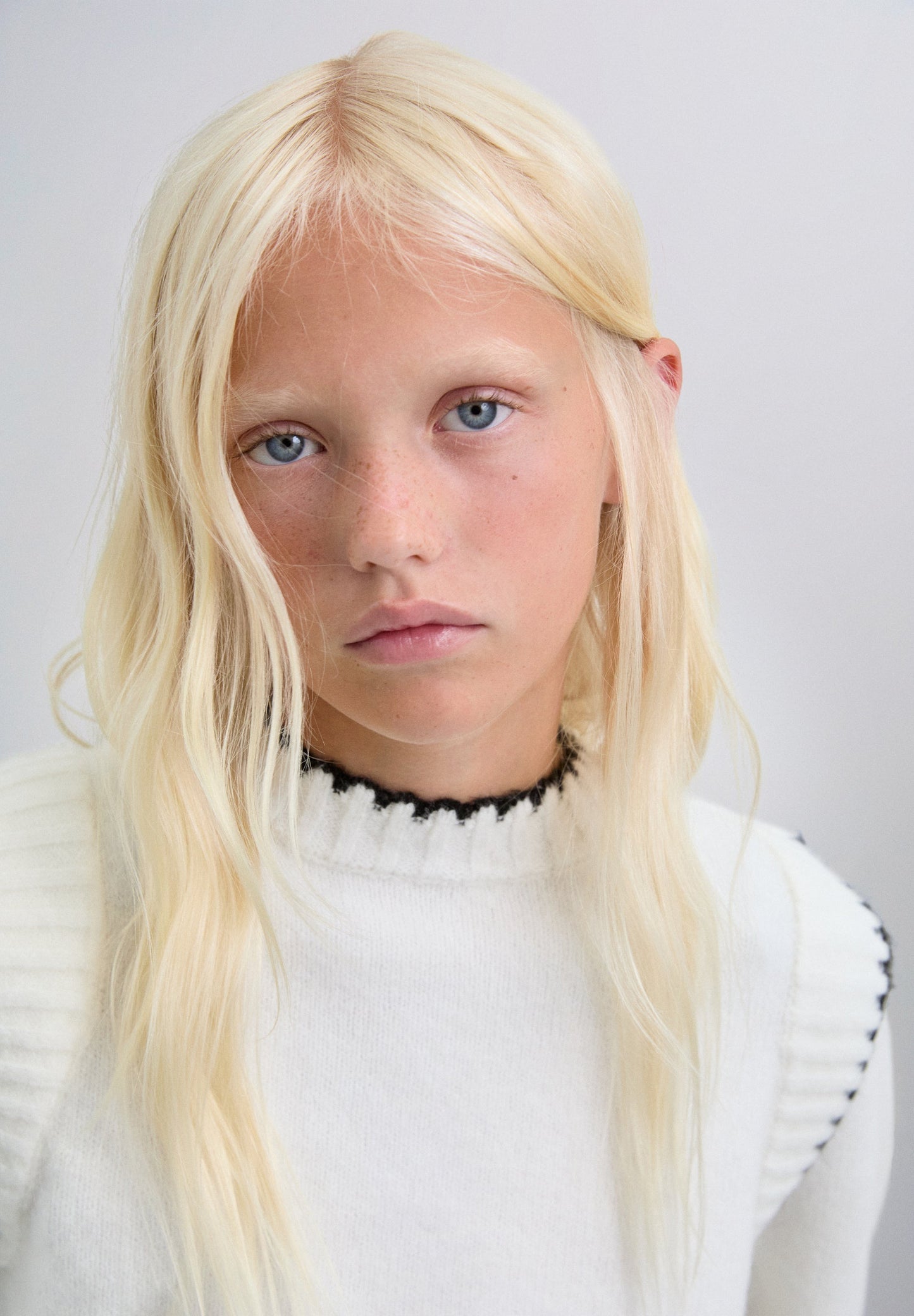 PULL MAILLE CONTRASTANT