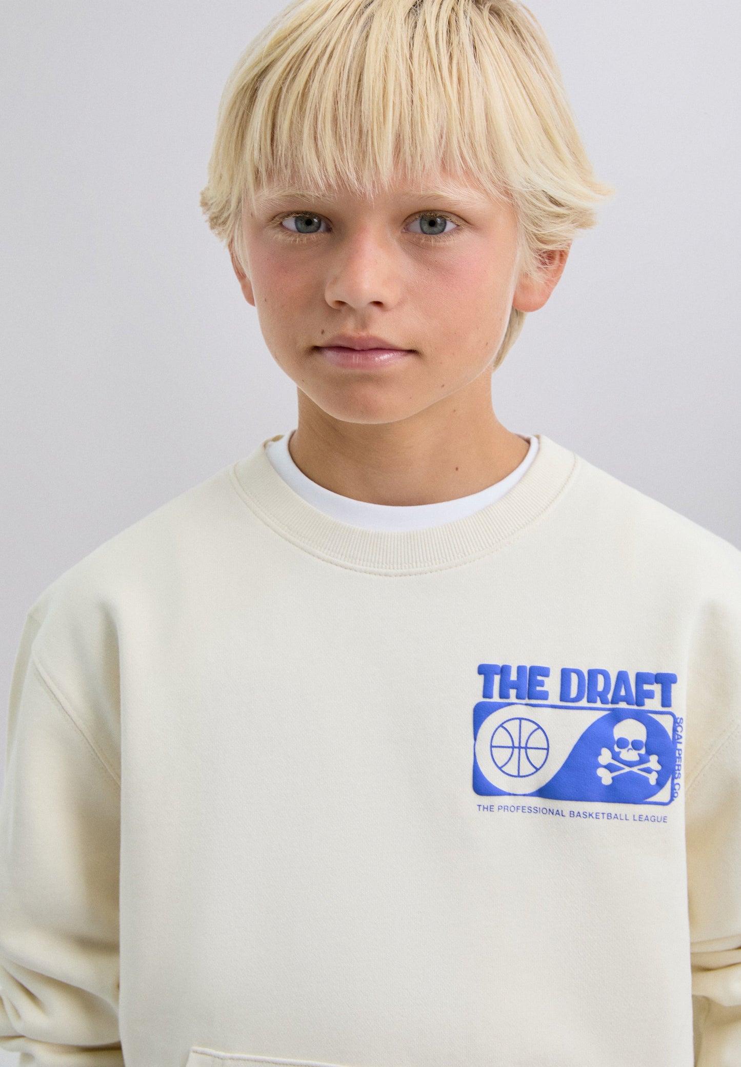 SWEAT IMPRIMÉ CONTRASTANT