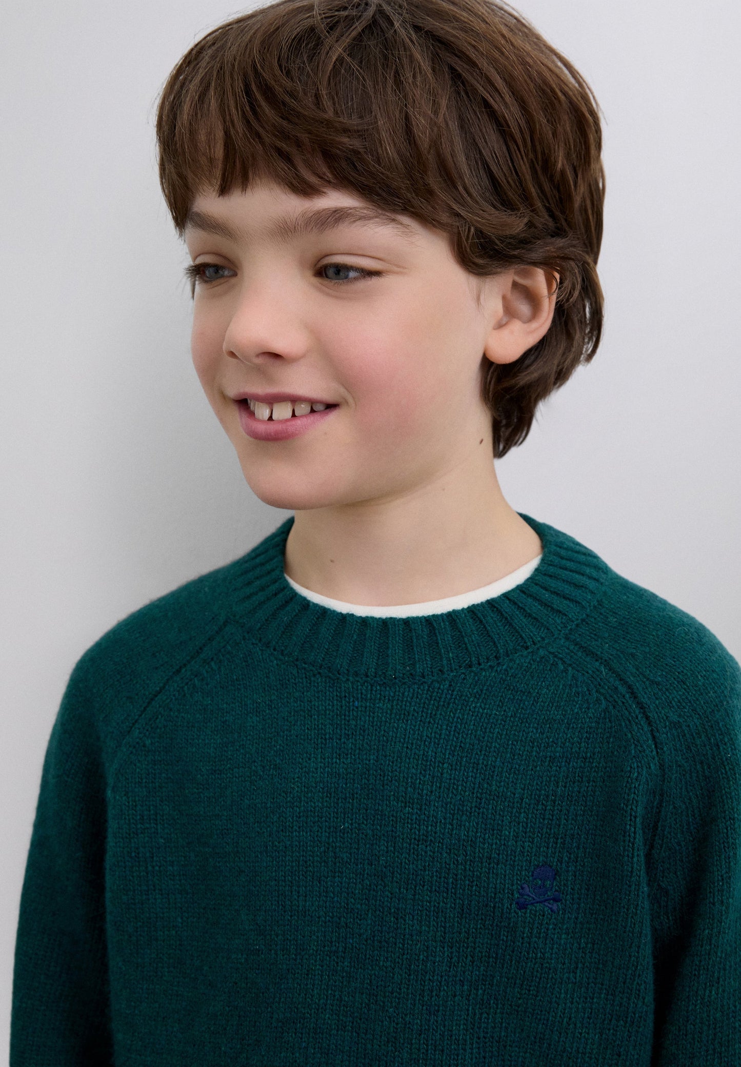 PULLOVER MIT RAGLANÄRMELN UND TOTENKOPF