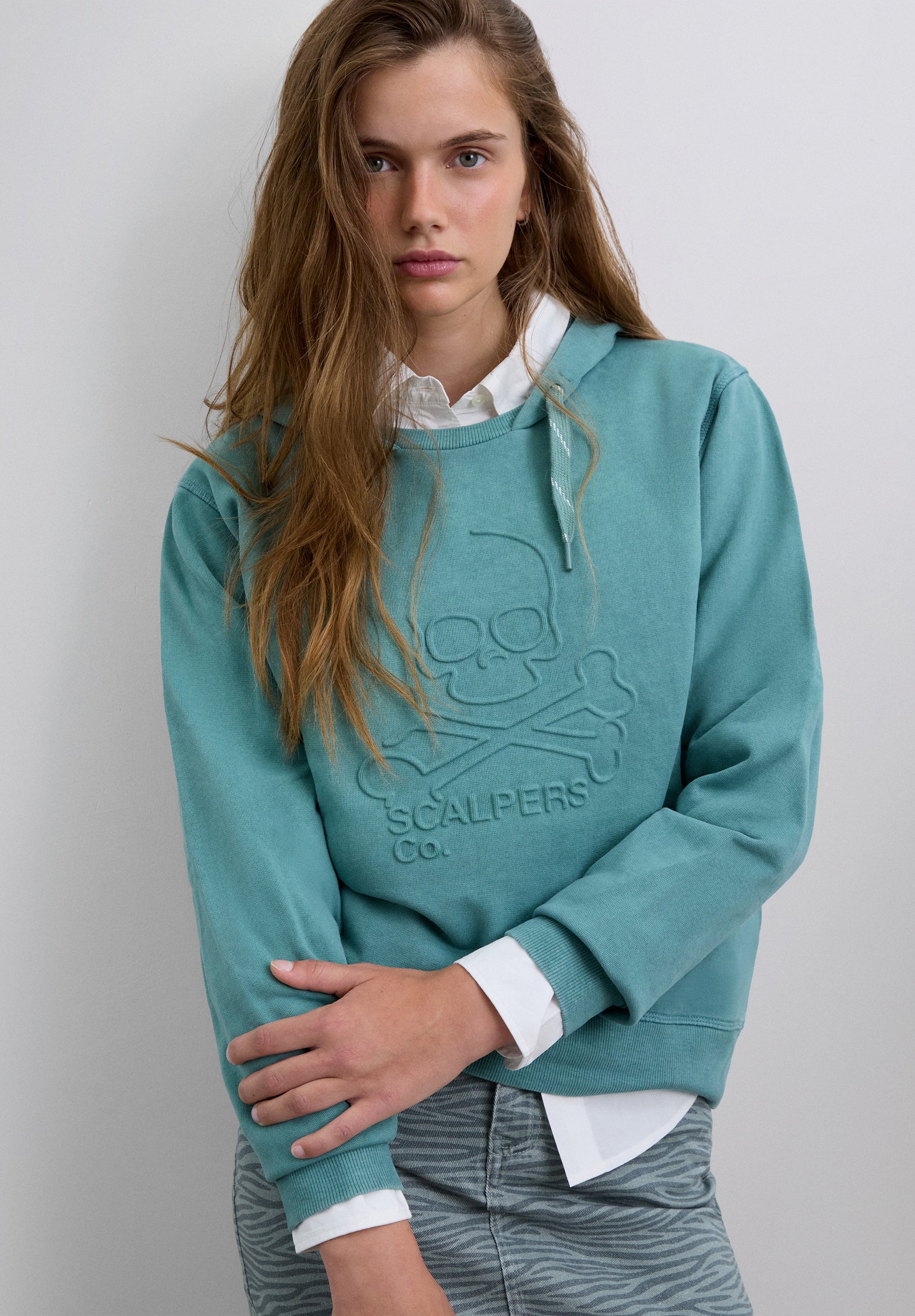 HOODIE WITH SKULL