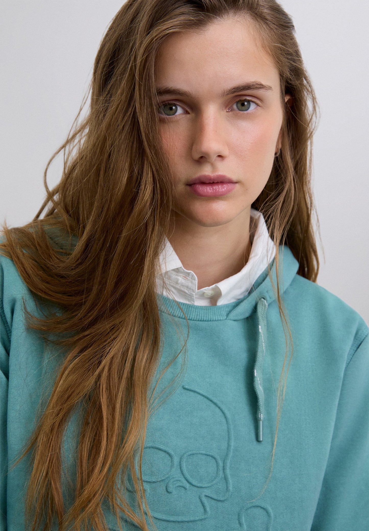 HOODIE WITH SKULL