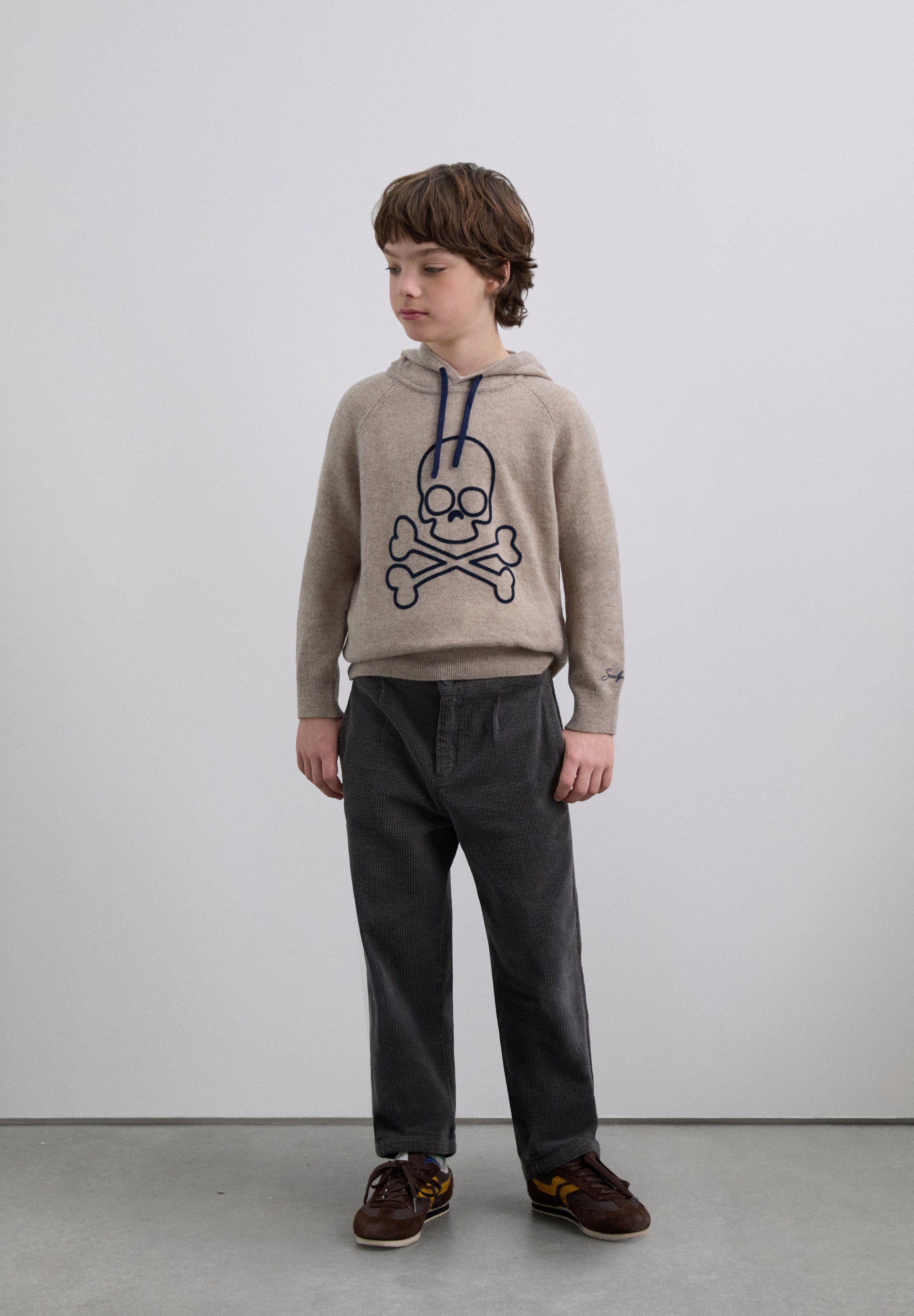 PULL SKULL À CAPUCHE