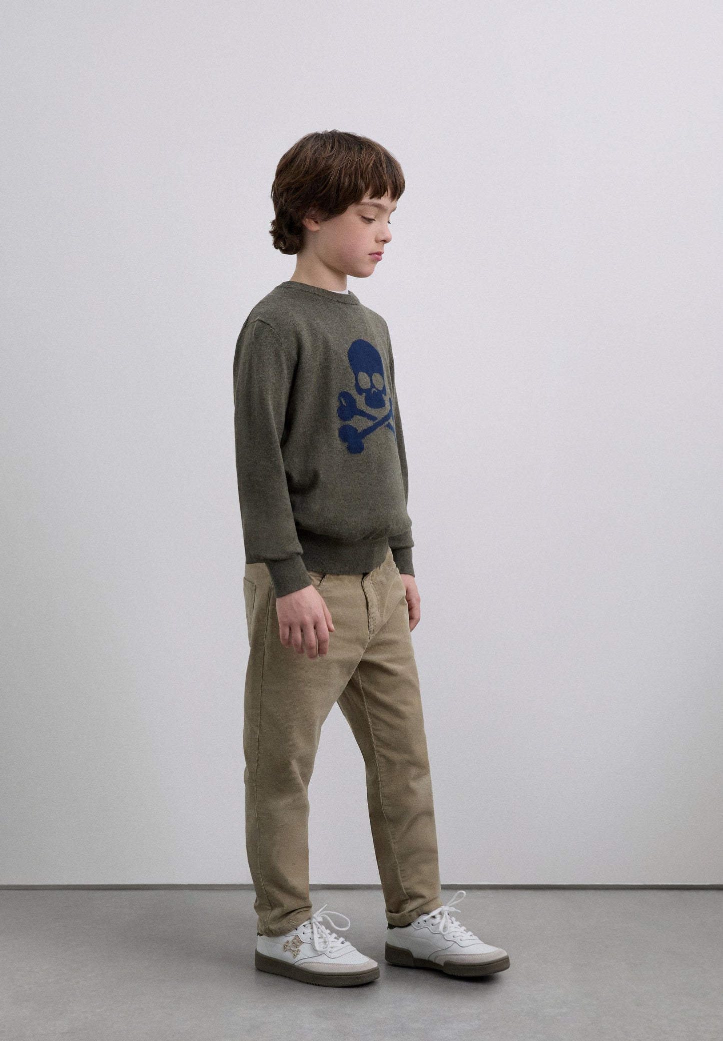 PULLOVER MIT TOTENKOPF