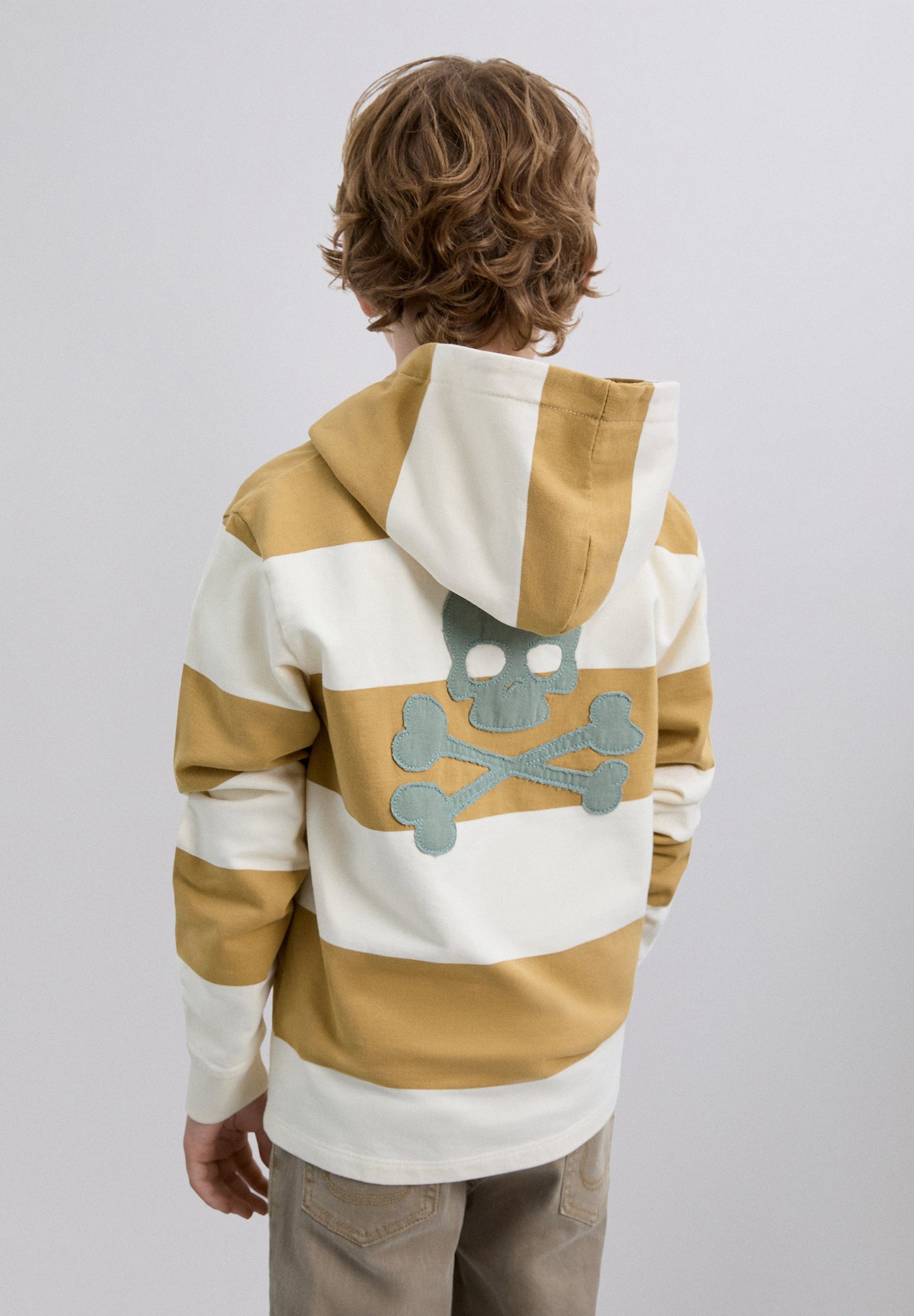 SWEATER STREPEN CAPUCHON DOODSHOOFD