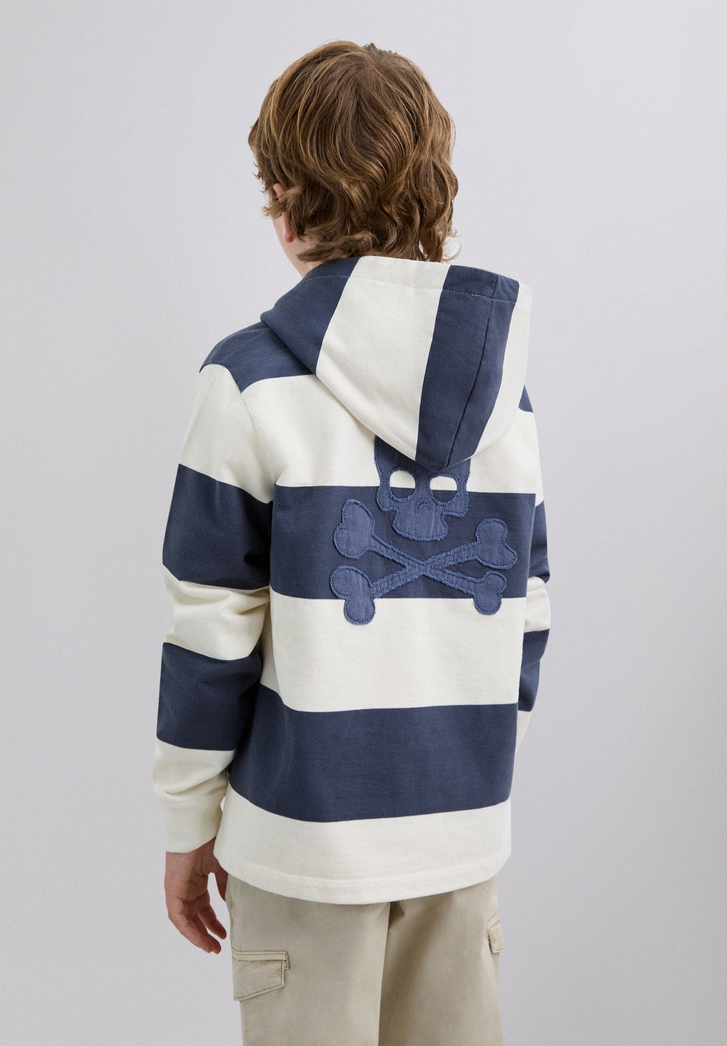 SUDADERA RAYAS CAPUCHA CALAVERA