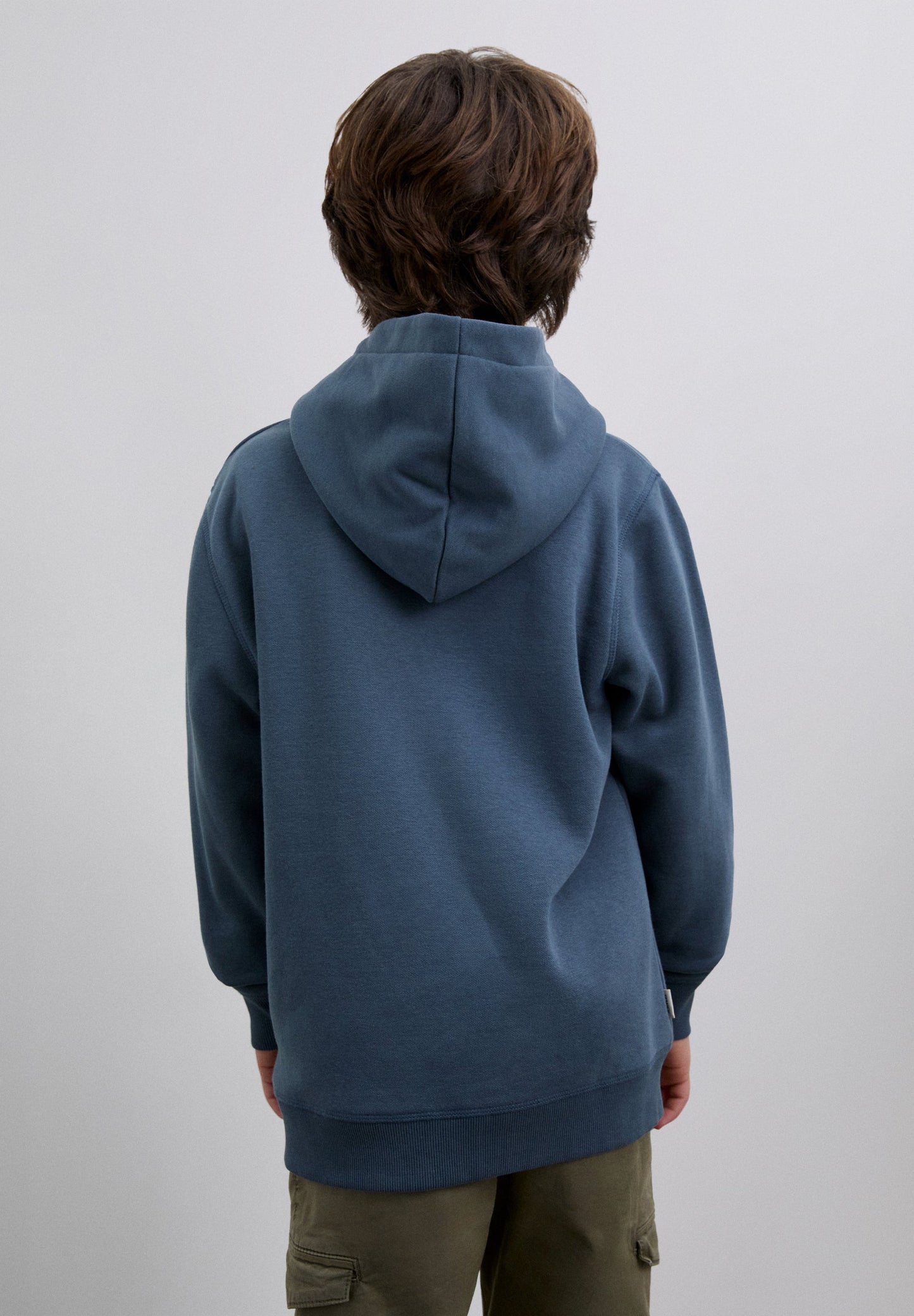 HOODY MIT KAPUZE UND PRINT