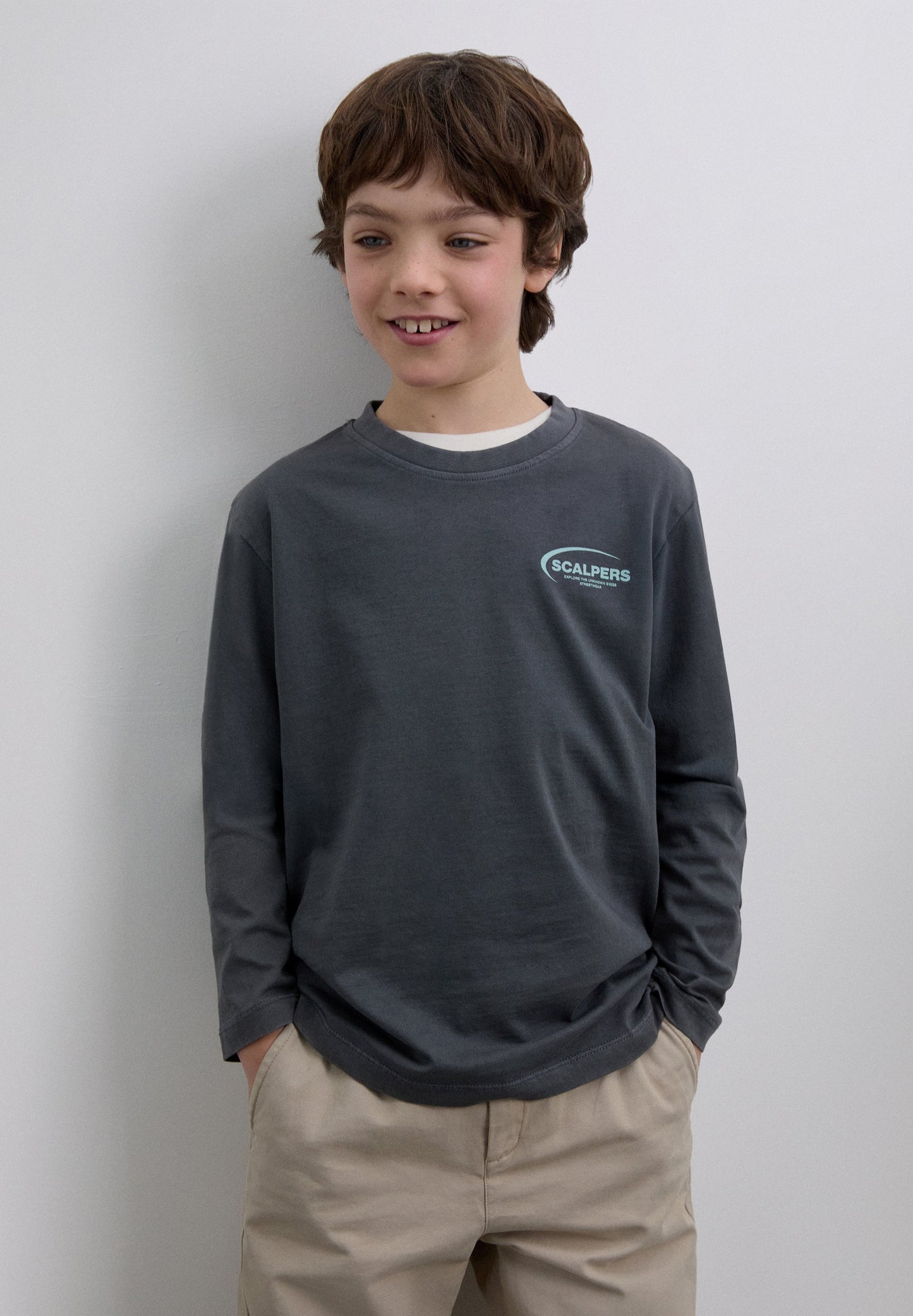 T-SHIRT IMPRIMÉ MANCHES LONGUES