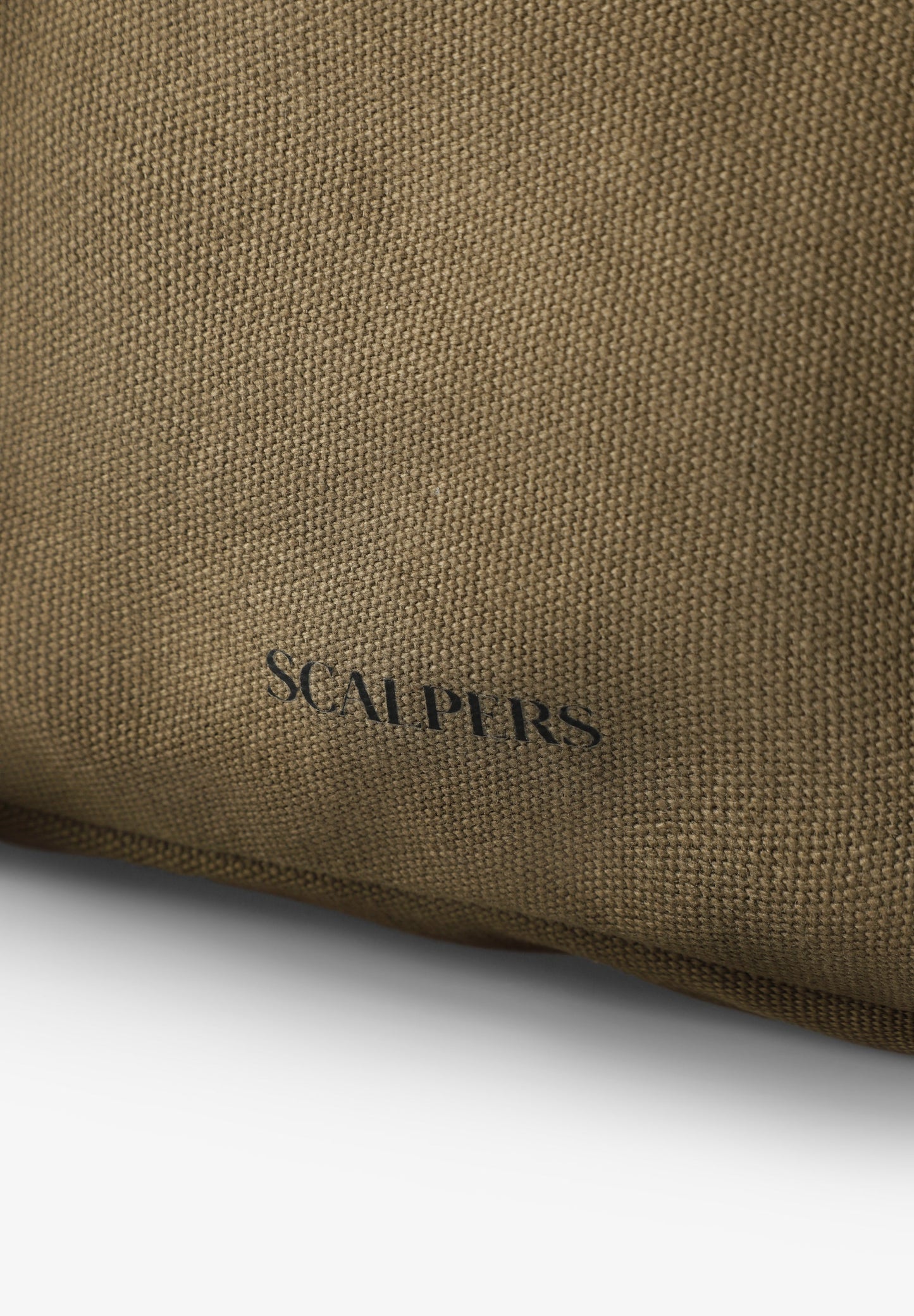 TASCHE MIT DOPPELTEN TRAGEGURTEN UND LOGO