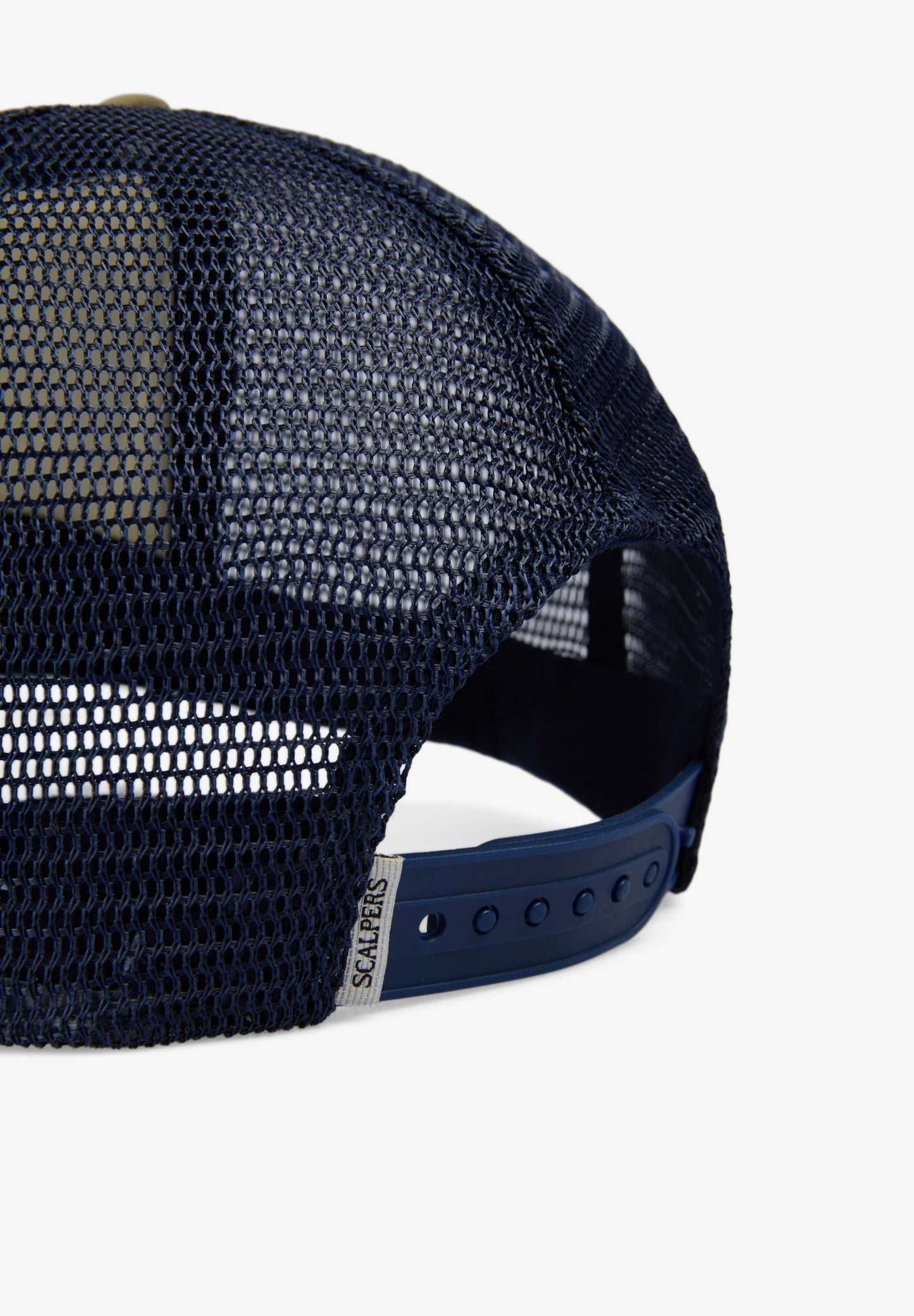 TRUCKER CAP WITH PATCH