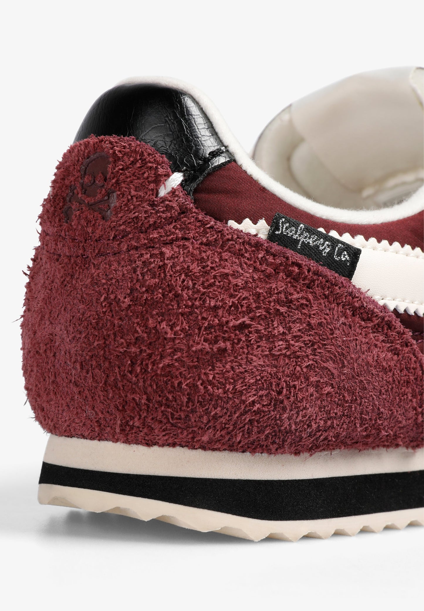 WILDLEDER-SNEAKER IM RETRO-STIL