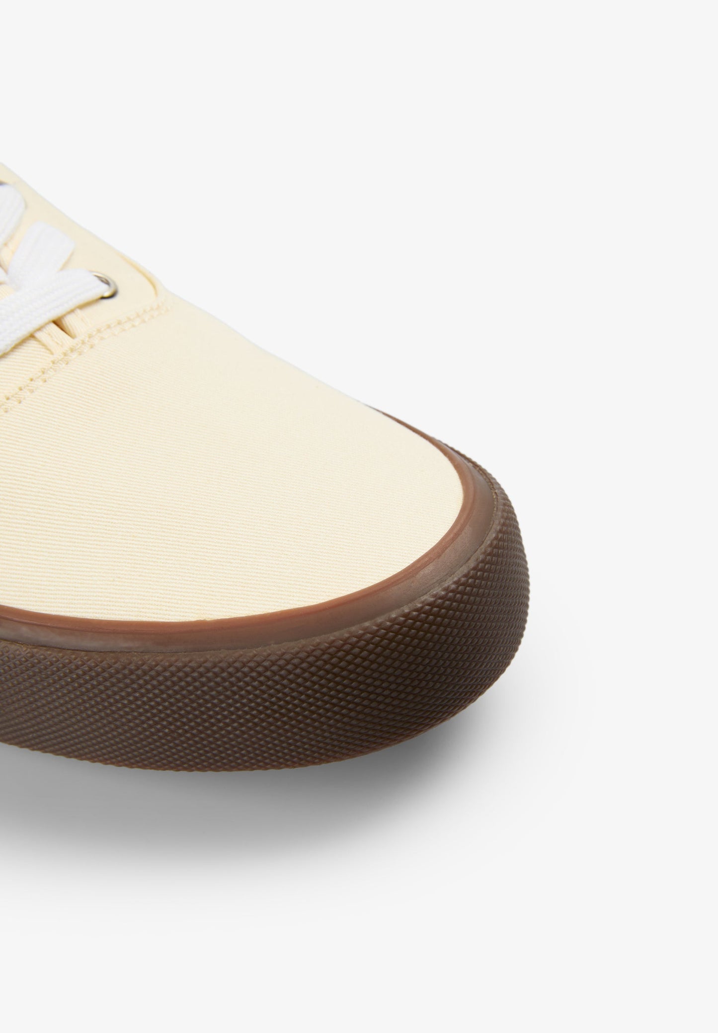 NIEDRIG GESCHNITTENE SNEAKER AUS KANVAS