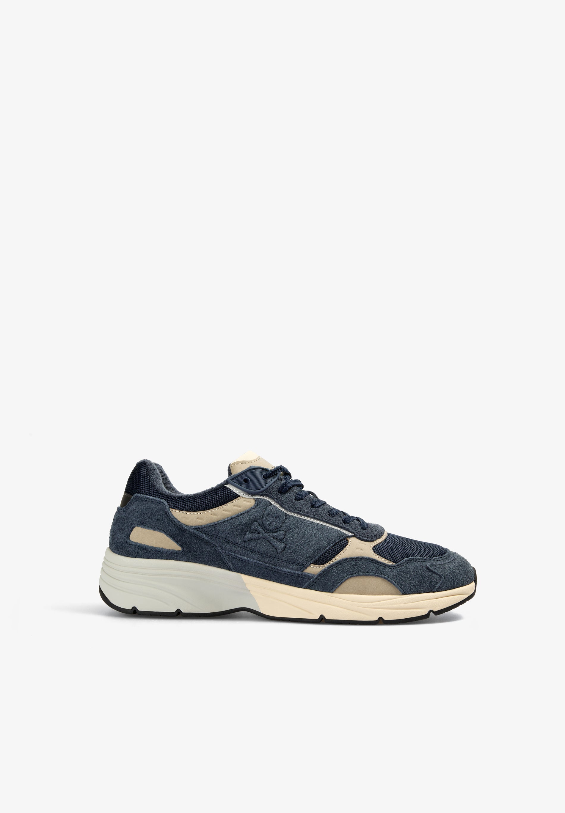 SNEAKER AUS WILDLEDER MIT SPORTSOHLE