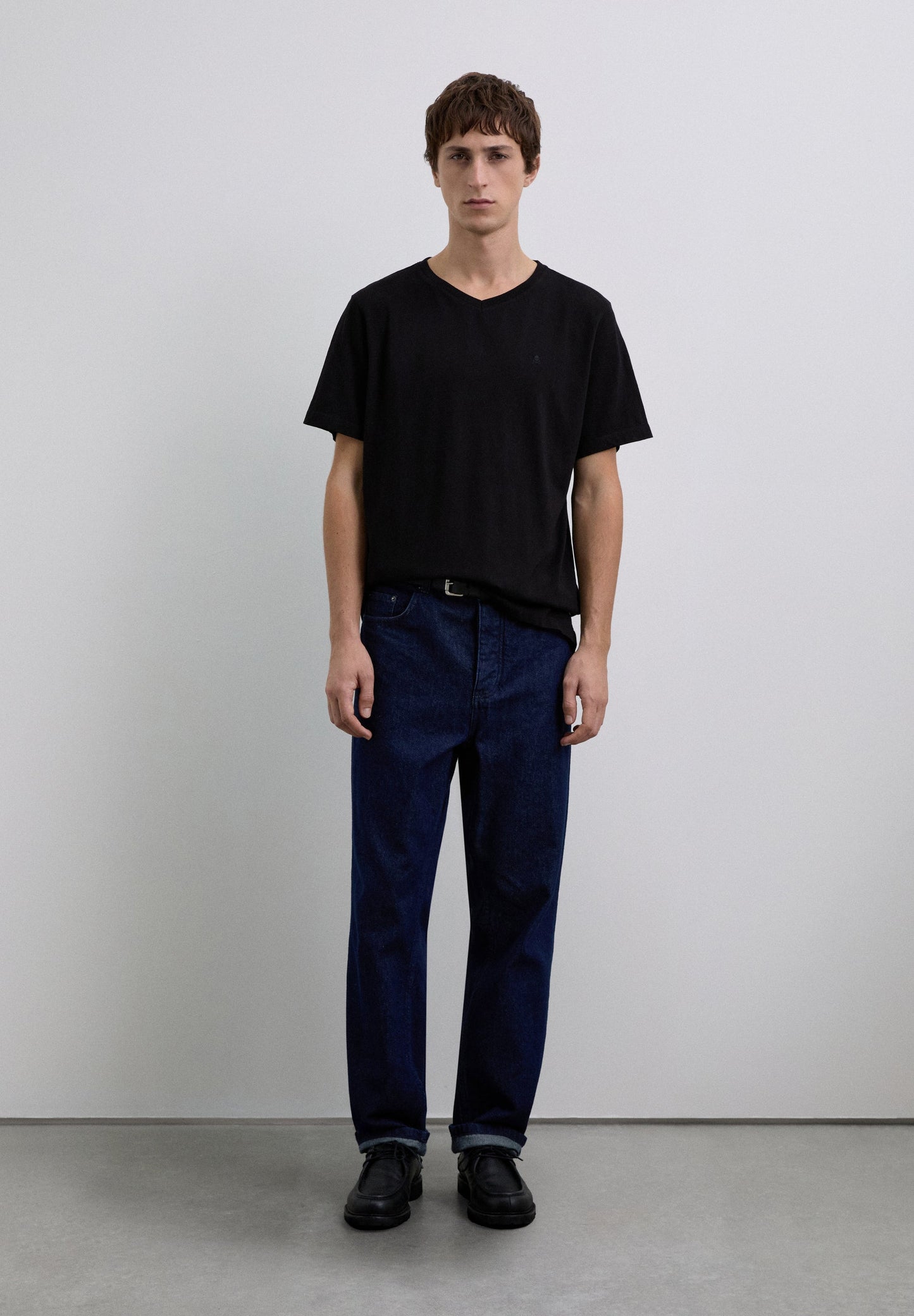 EMBROIDERED SKULL T-SHIRT