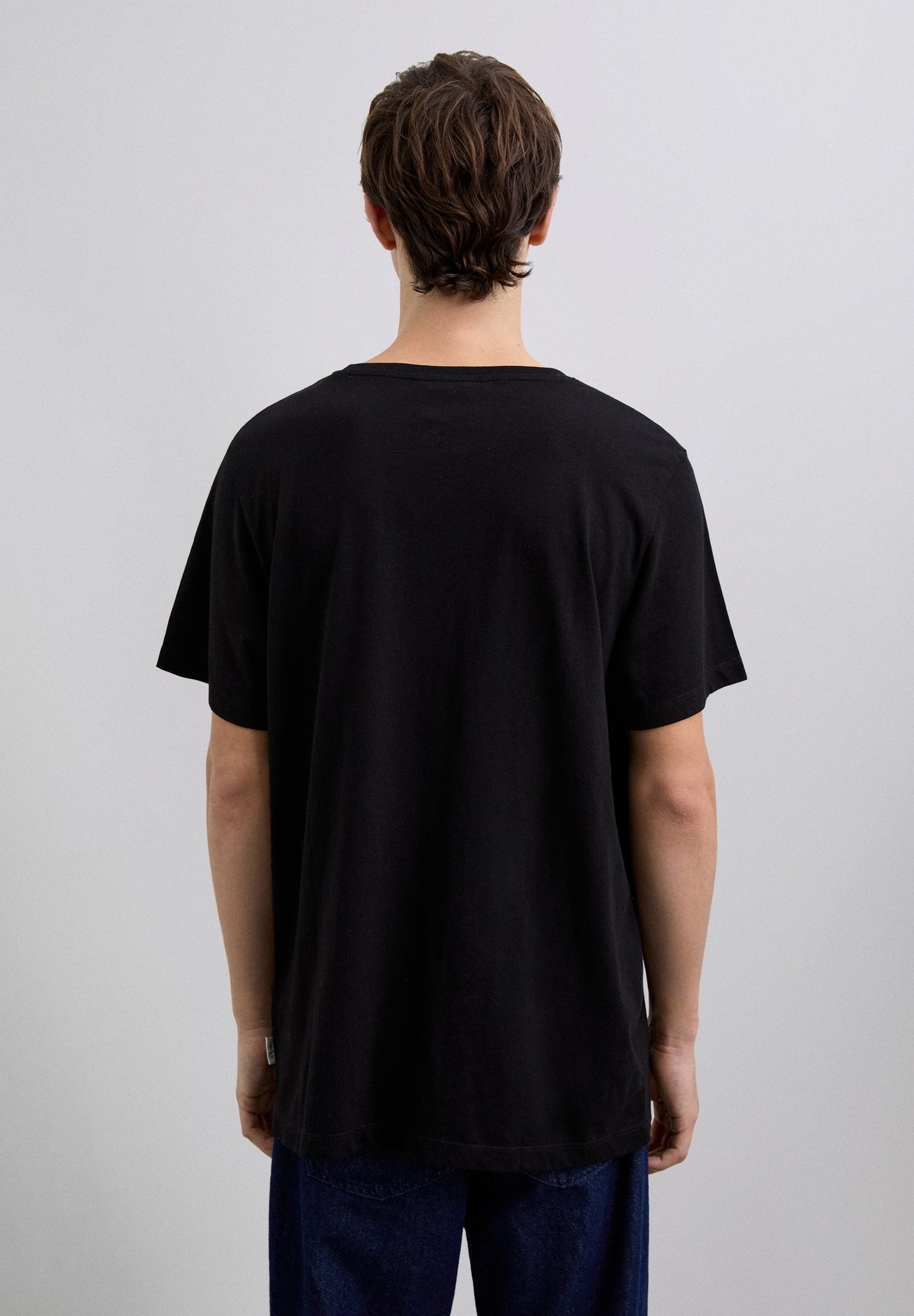 EMBROIDERED SKULL T-SHIRT