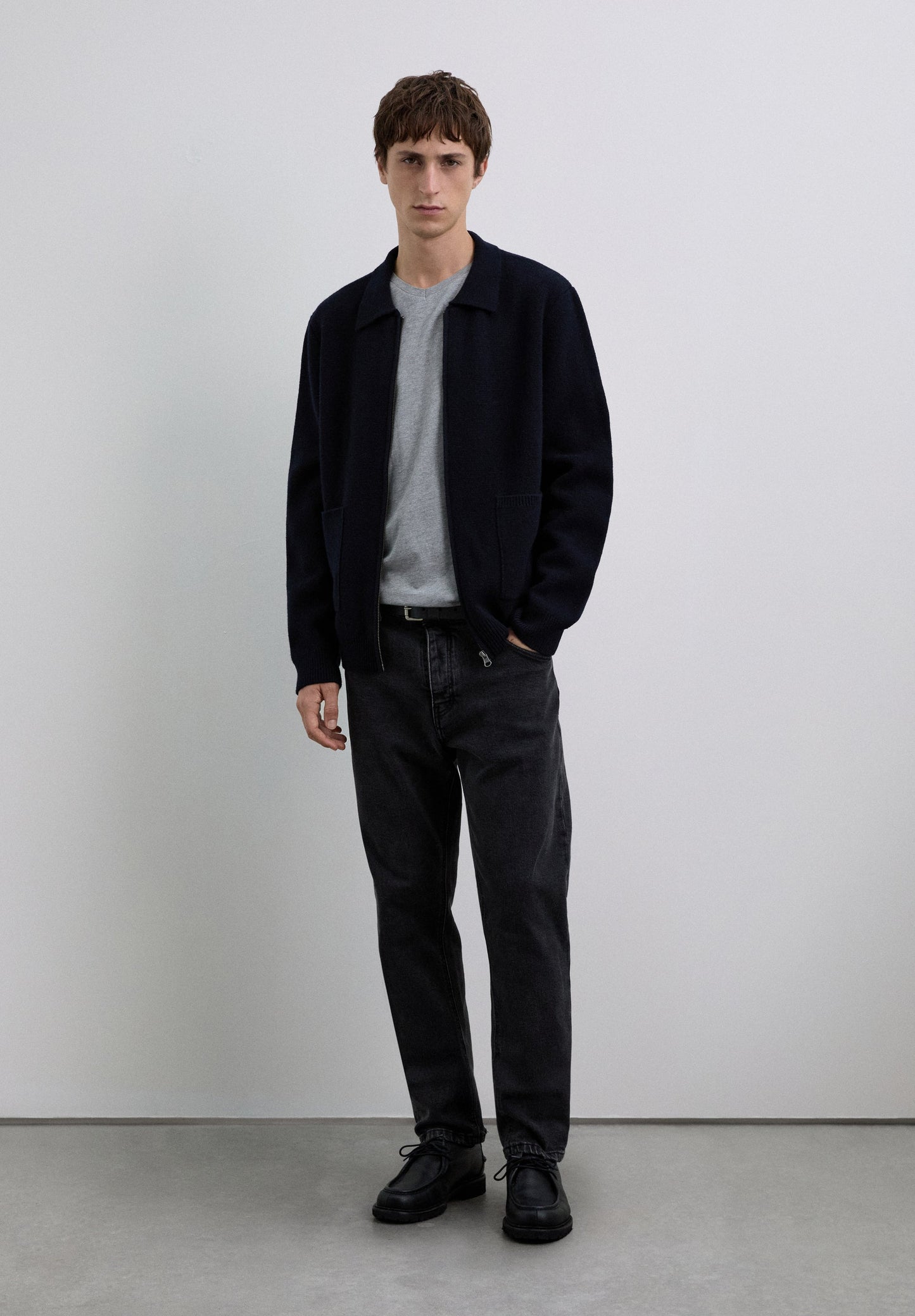 EMBROIDERED SKULL T-SHIRT