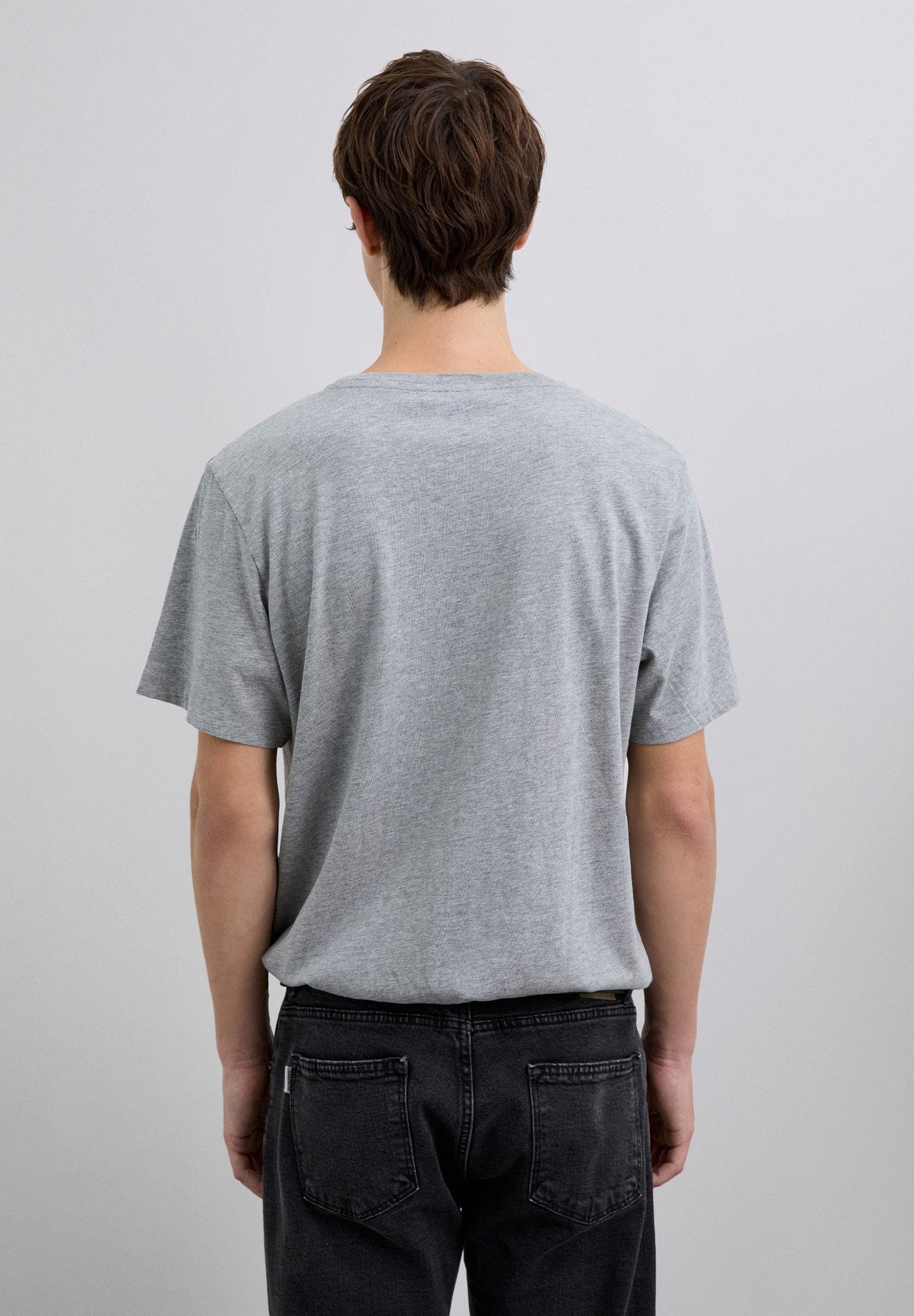 EMBROIDERED SKULL T-SHIRT