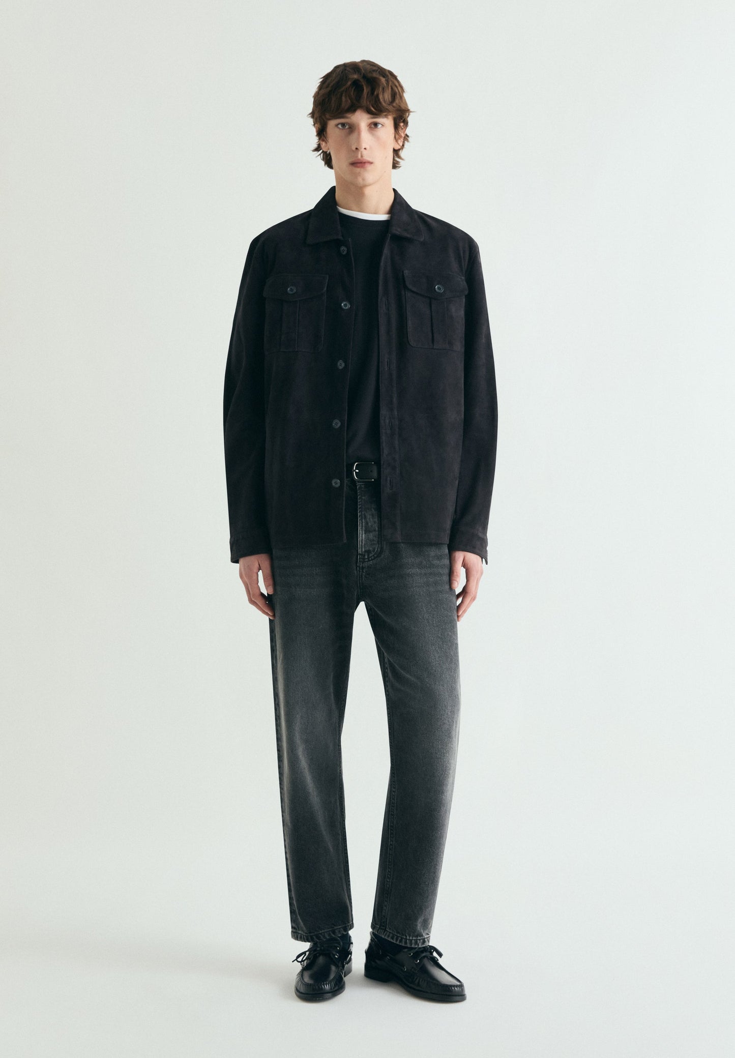 EMBROIDERED WASHED EFFECT T-SHIRT