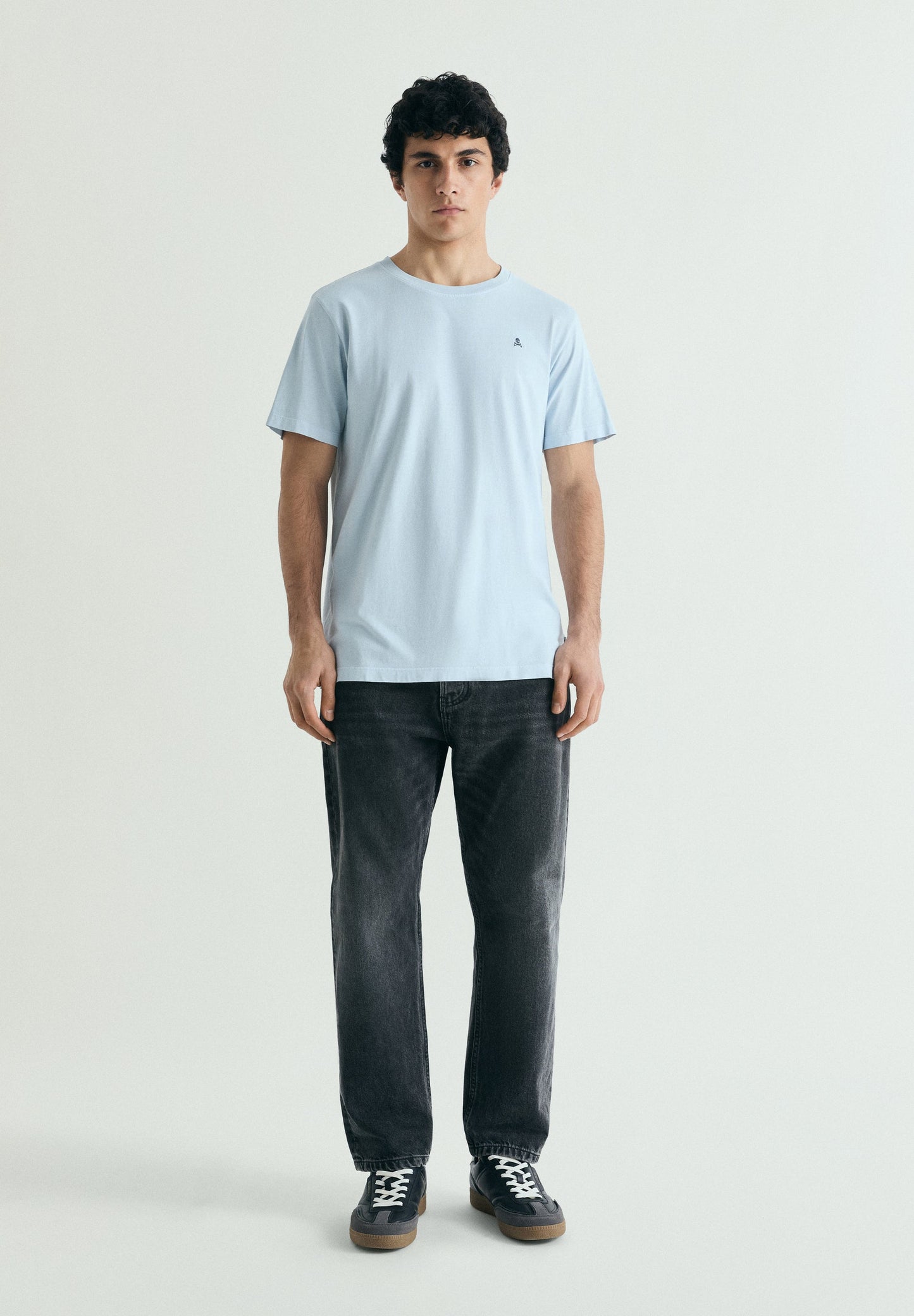 EMBROIDERED WASHED EFFECT T-SHIRT