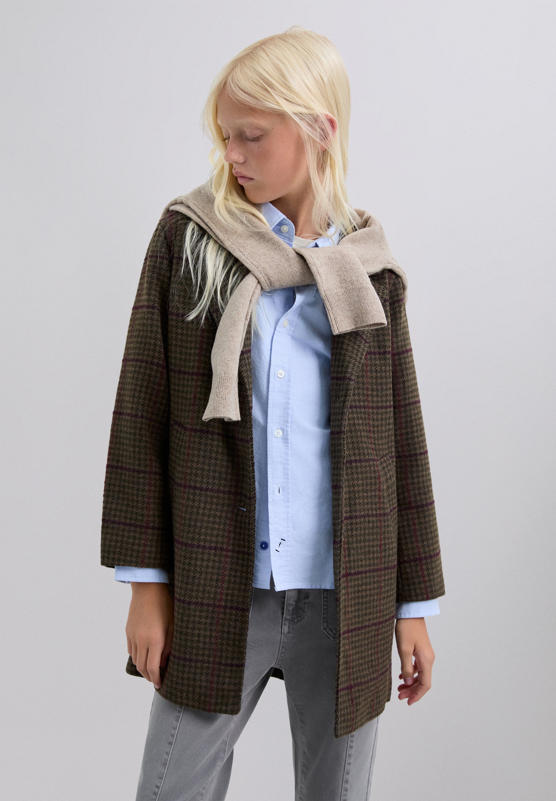 STOFFMANTEL MIT KAROMUSTER