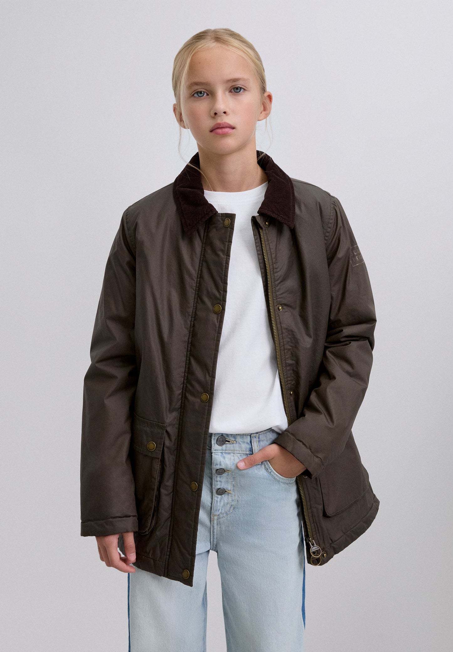 CONTRAST COLLAR JACKET