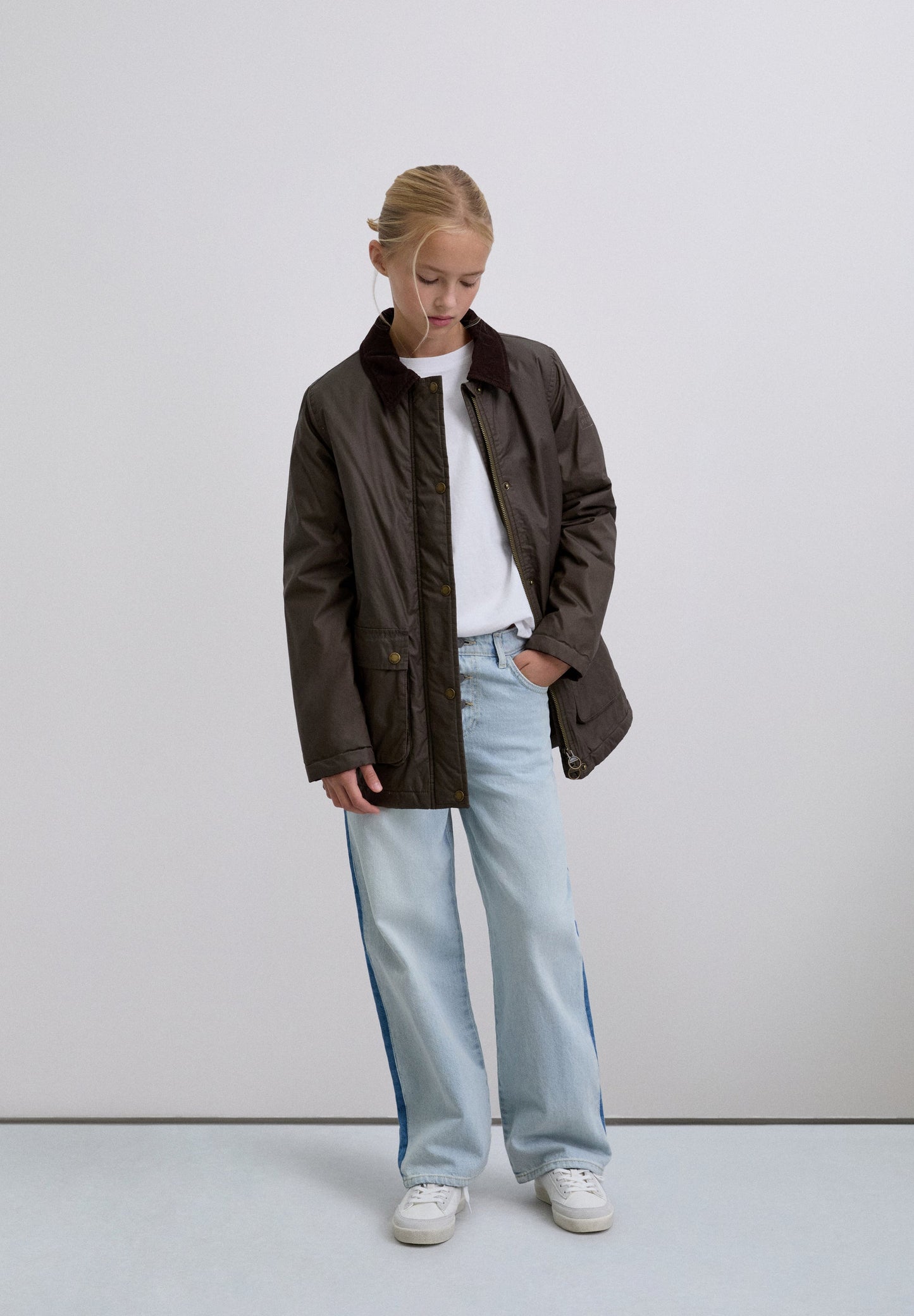 VESTE COL CONTRASTANT