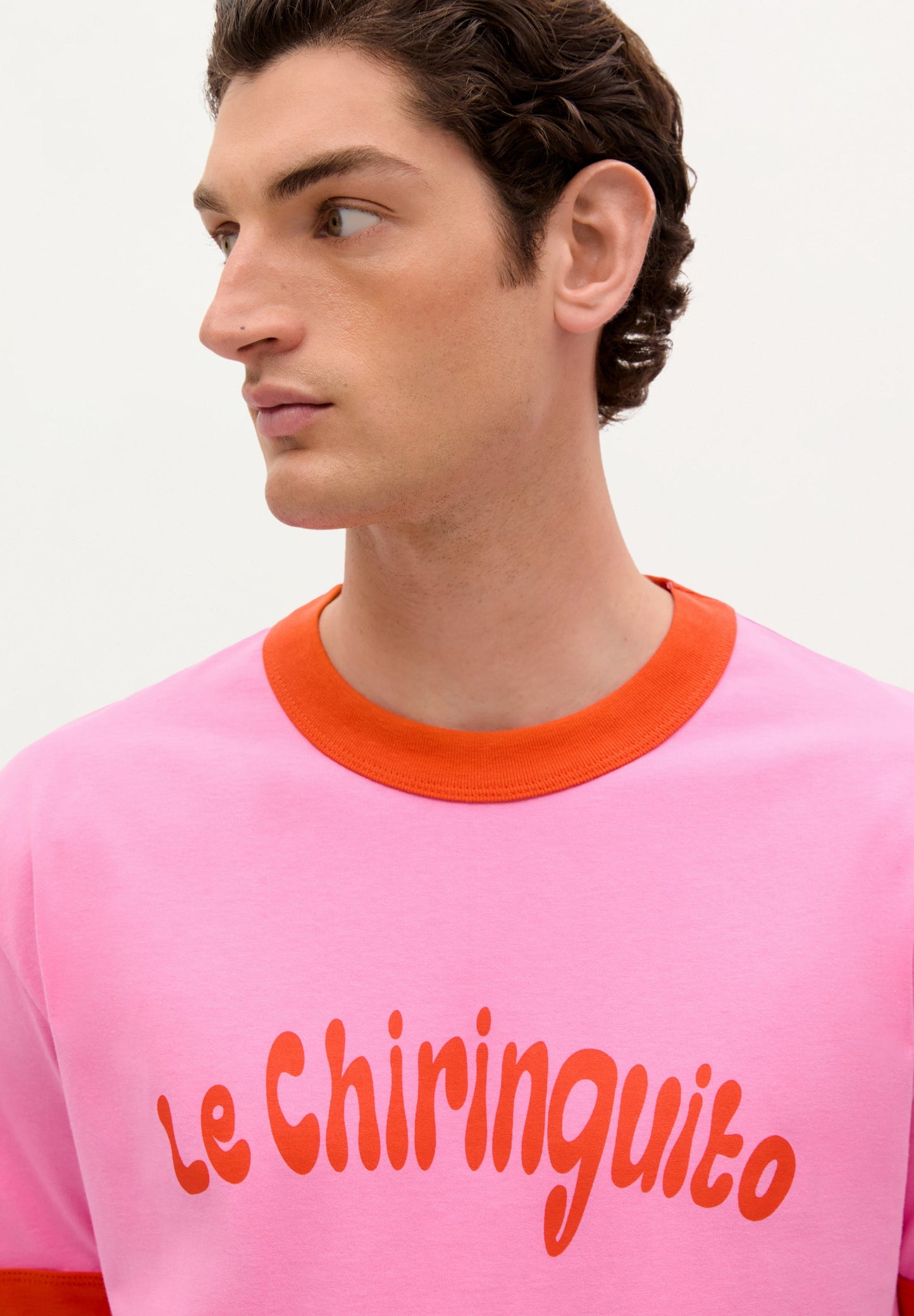 T-SHIRT DOS IMPRIMÉ CONTRASTANT | LE CHIRINGUITO